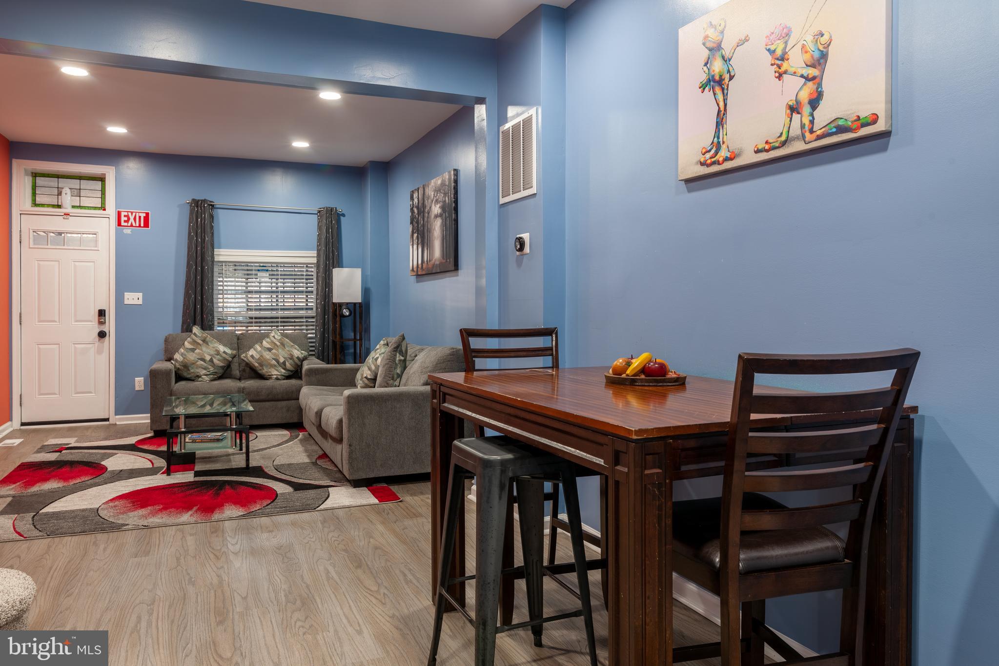 ELLWOOD PARK - Residential