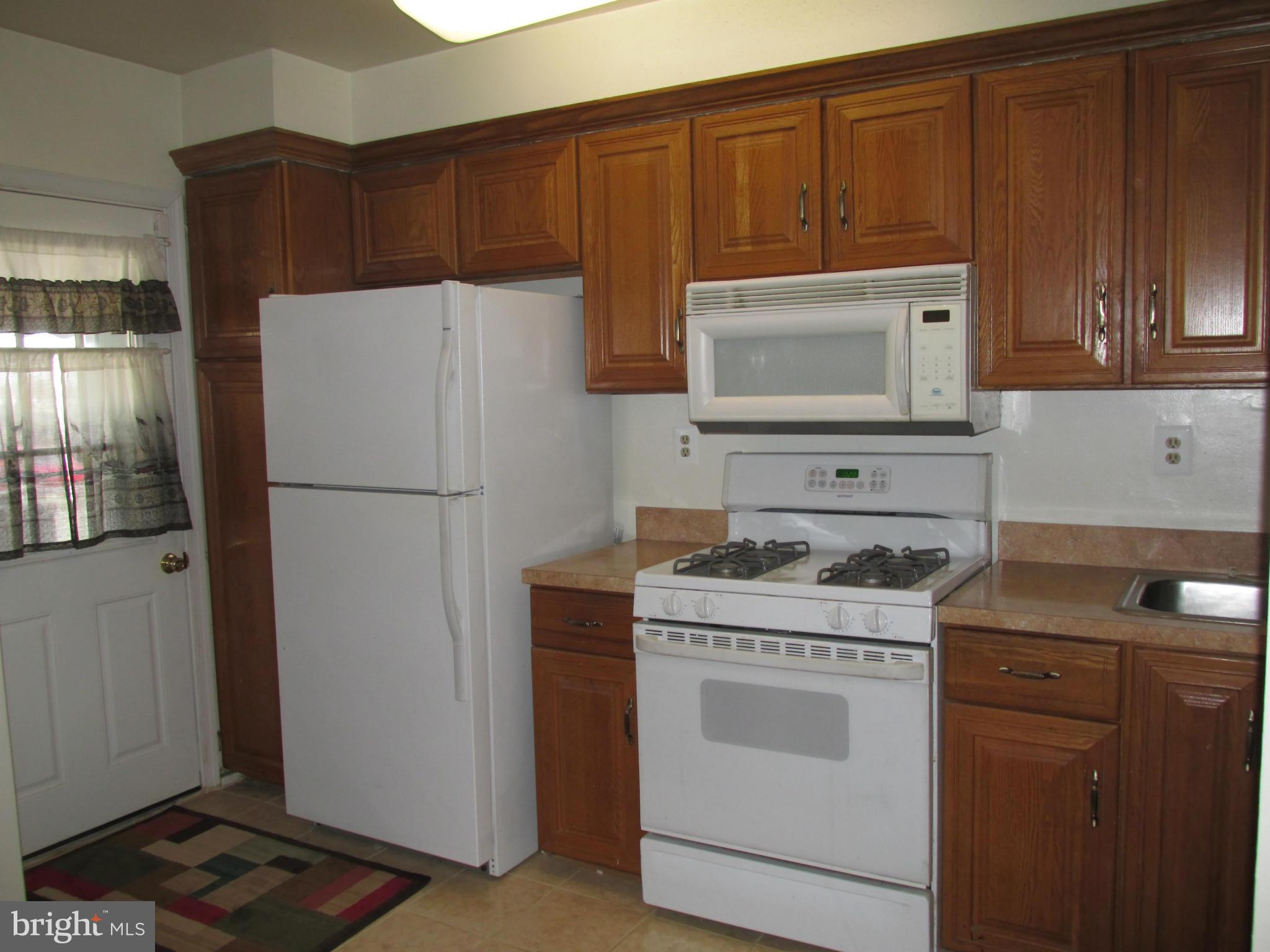 MERRITT HOMES - Residential