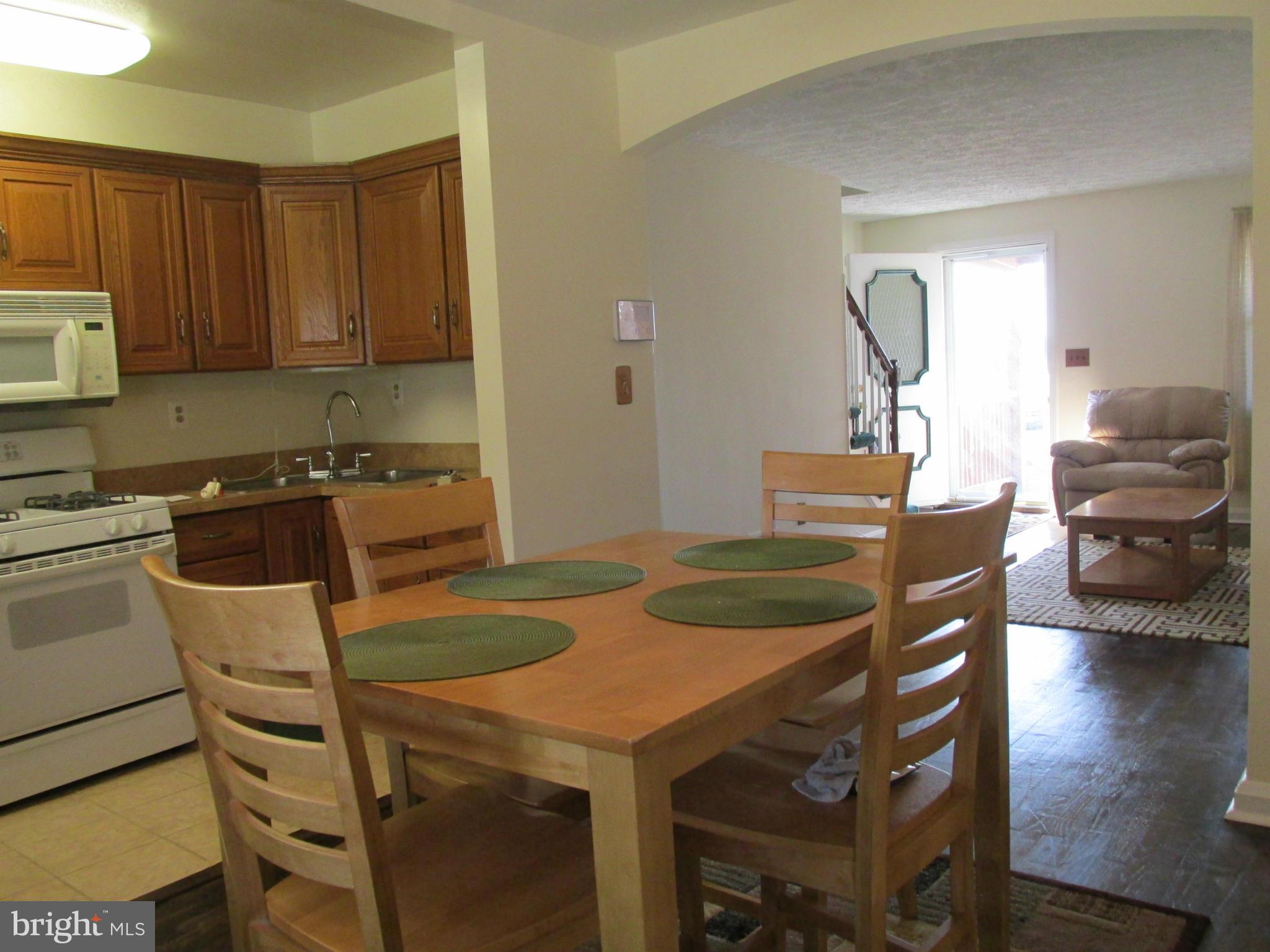 MERRITT HOMES - Residential