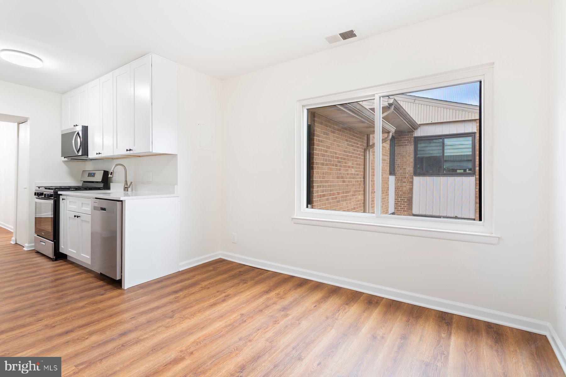CHERRY GLEN CONDOS - Residential