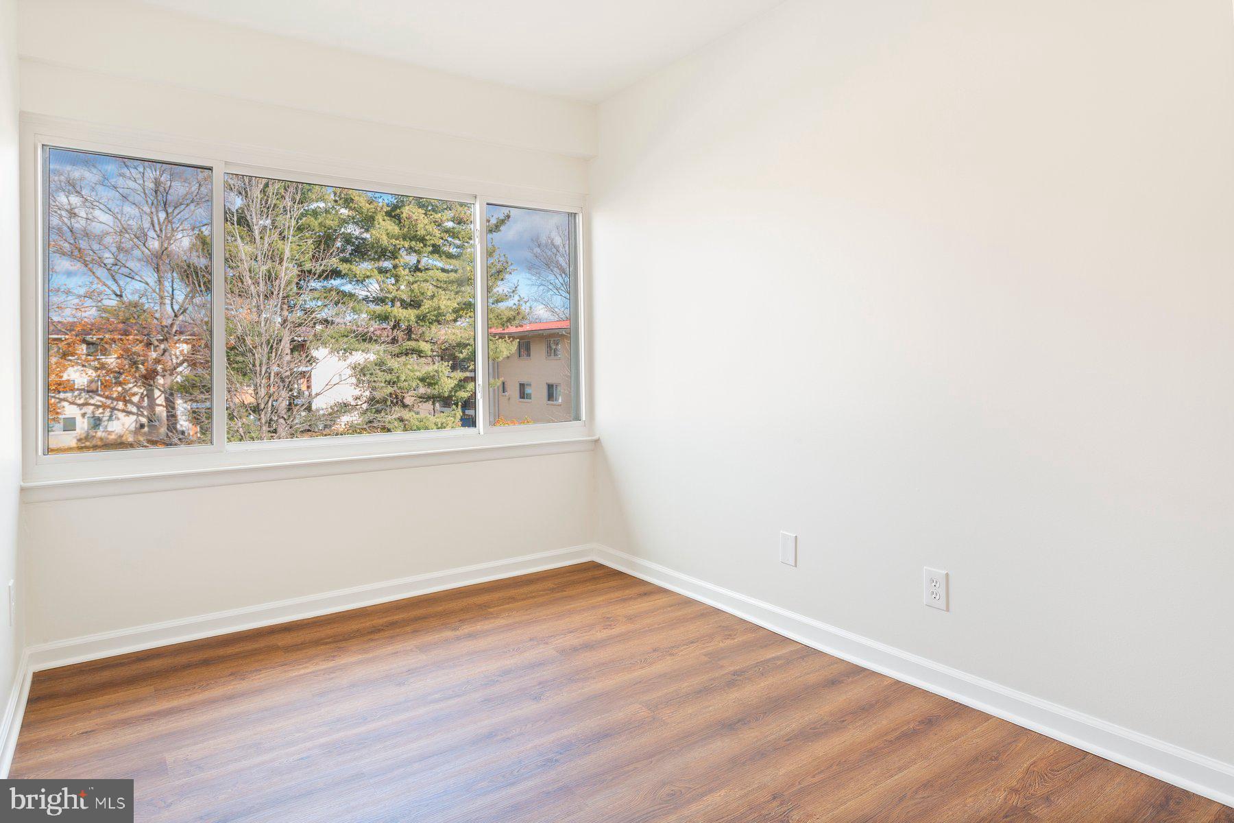 CHERRY GLEN CONDOS - Residential