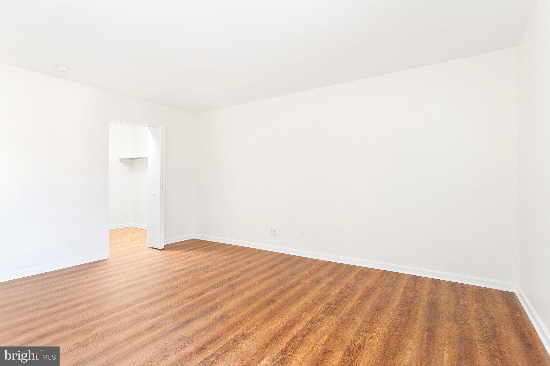 CHERRY GLEN CONDOS - Residential