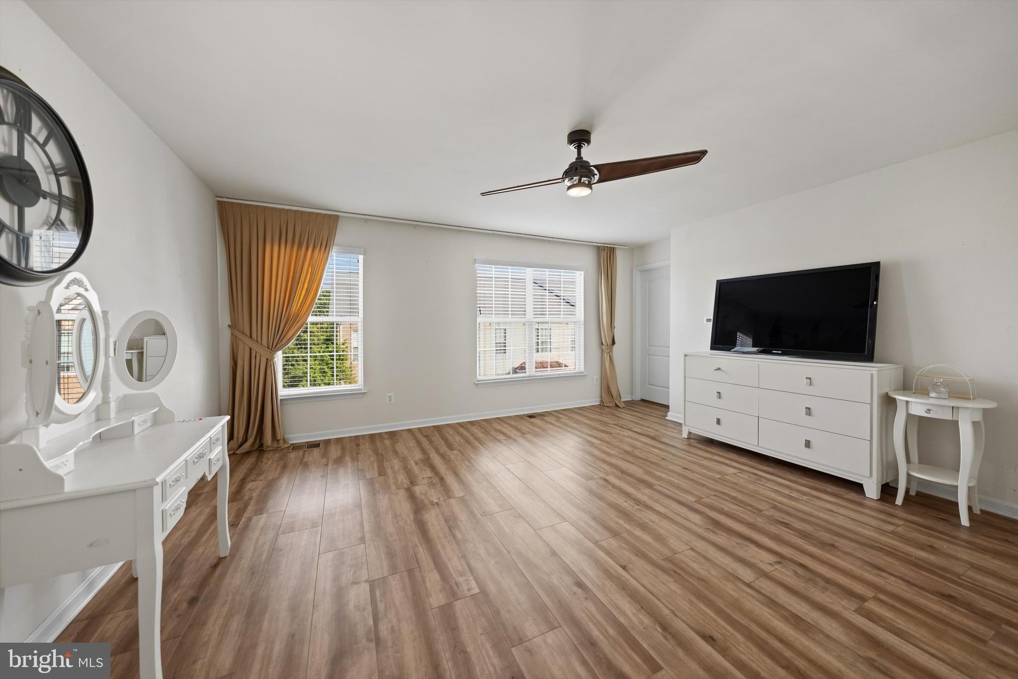 MARKET CENTER CONDOMINIUM - Residential