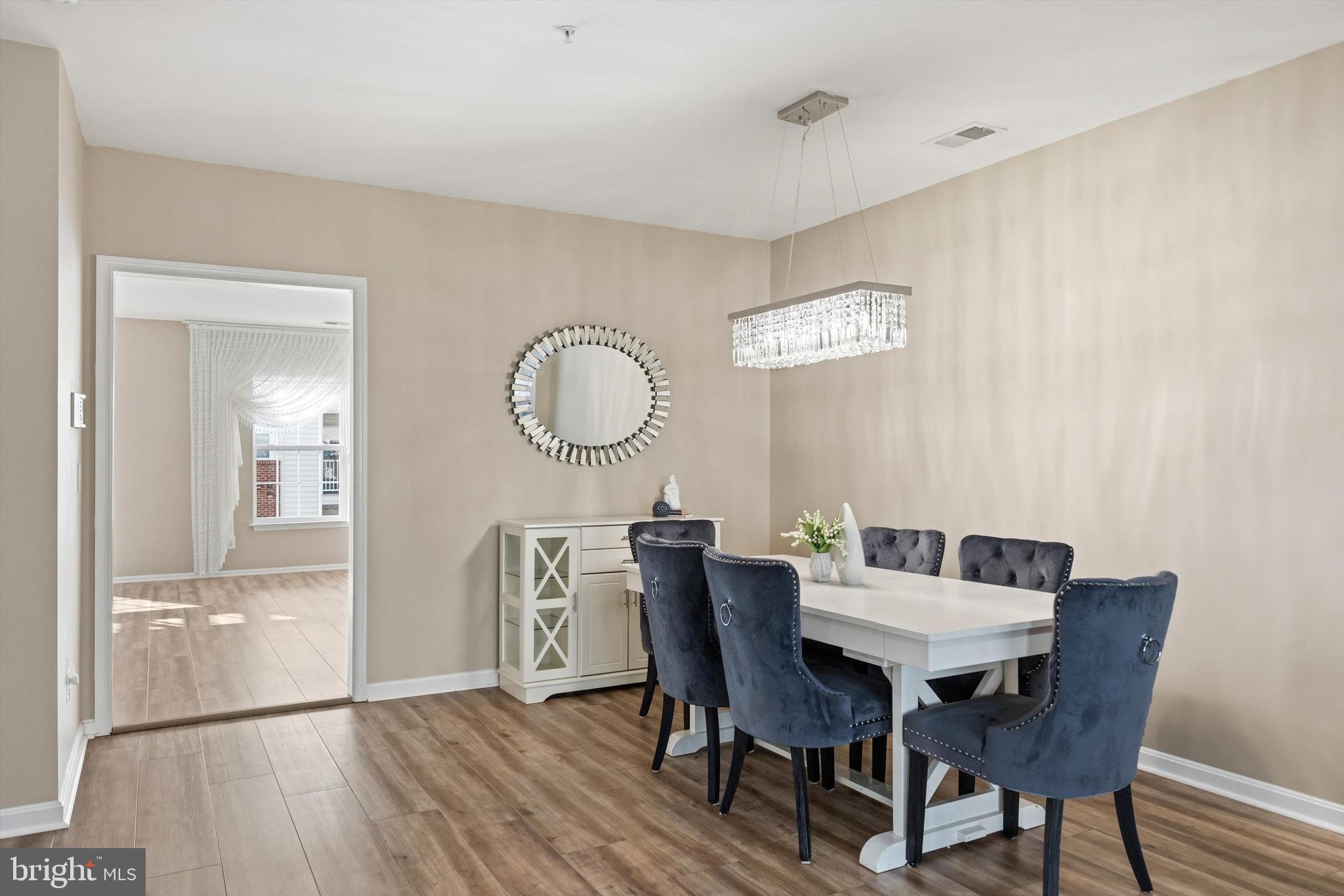 MARKET CENTER CONDOMINIUM - Residential