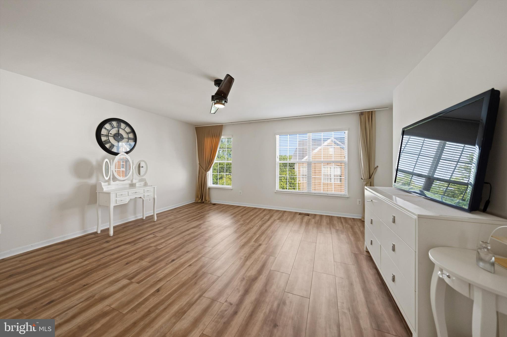 MARKET CENTER CONDOMINIUM - Residential