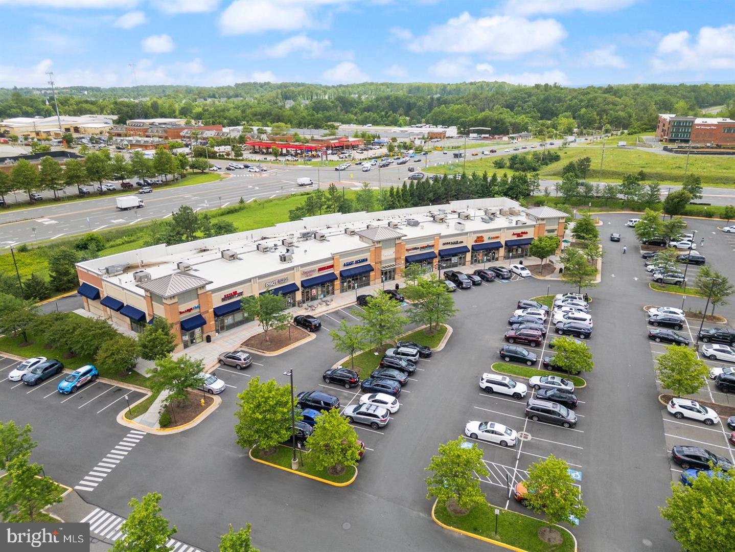 MARKET CENTER CONDOMINIUM - Residential