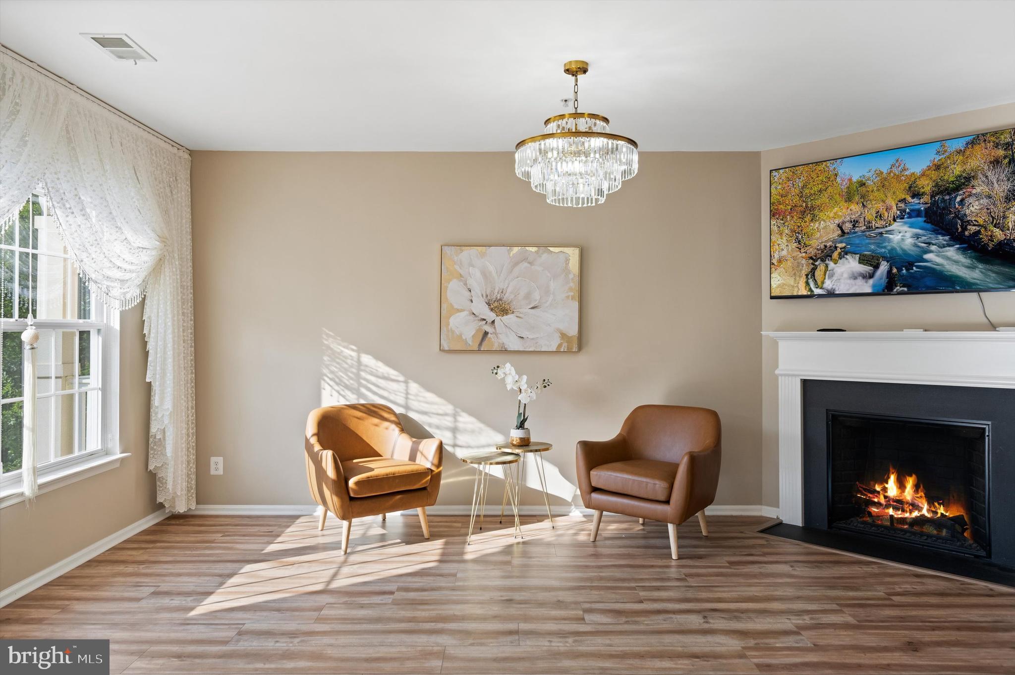 MARKET CENTER CONDOMINIUM - Residential