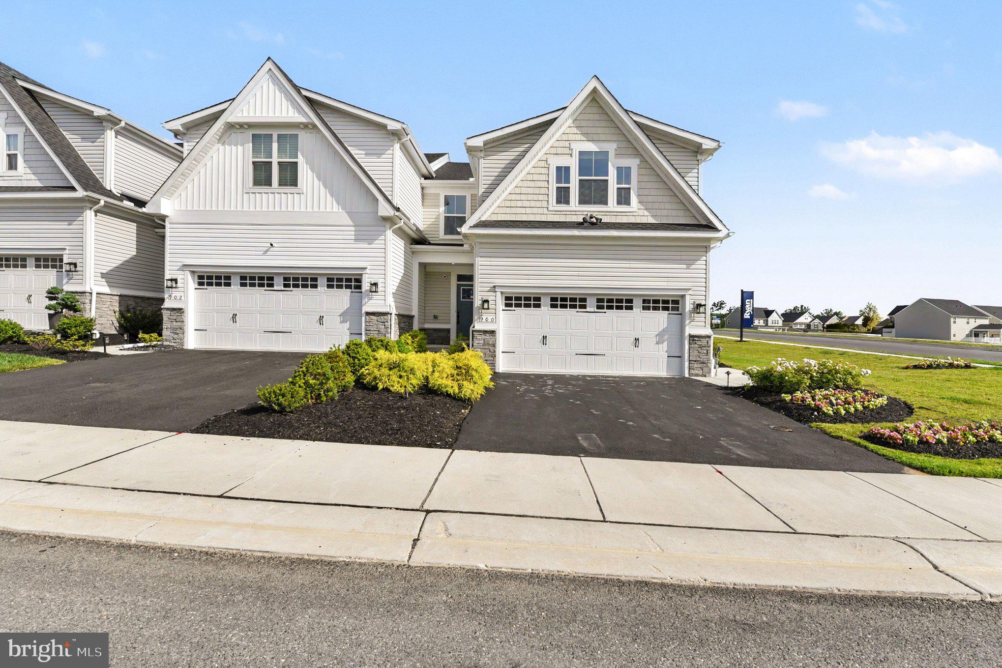 ABERDEEN OVERLOOK - Residential