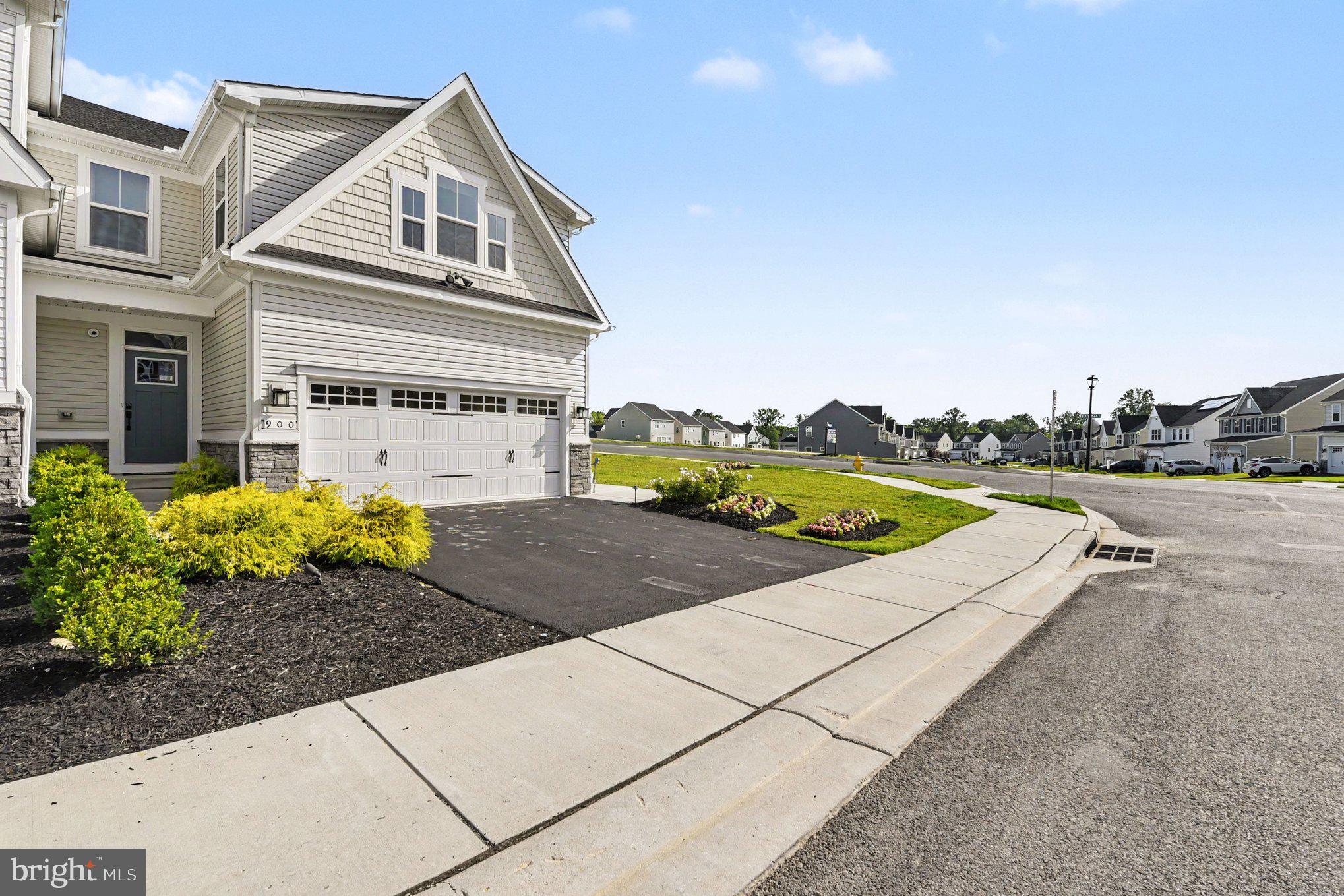 ABERDEEN OVERLOOK - Residential