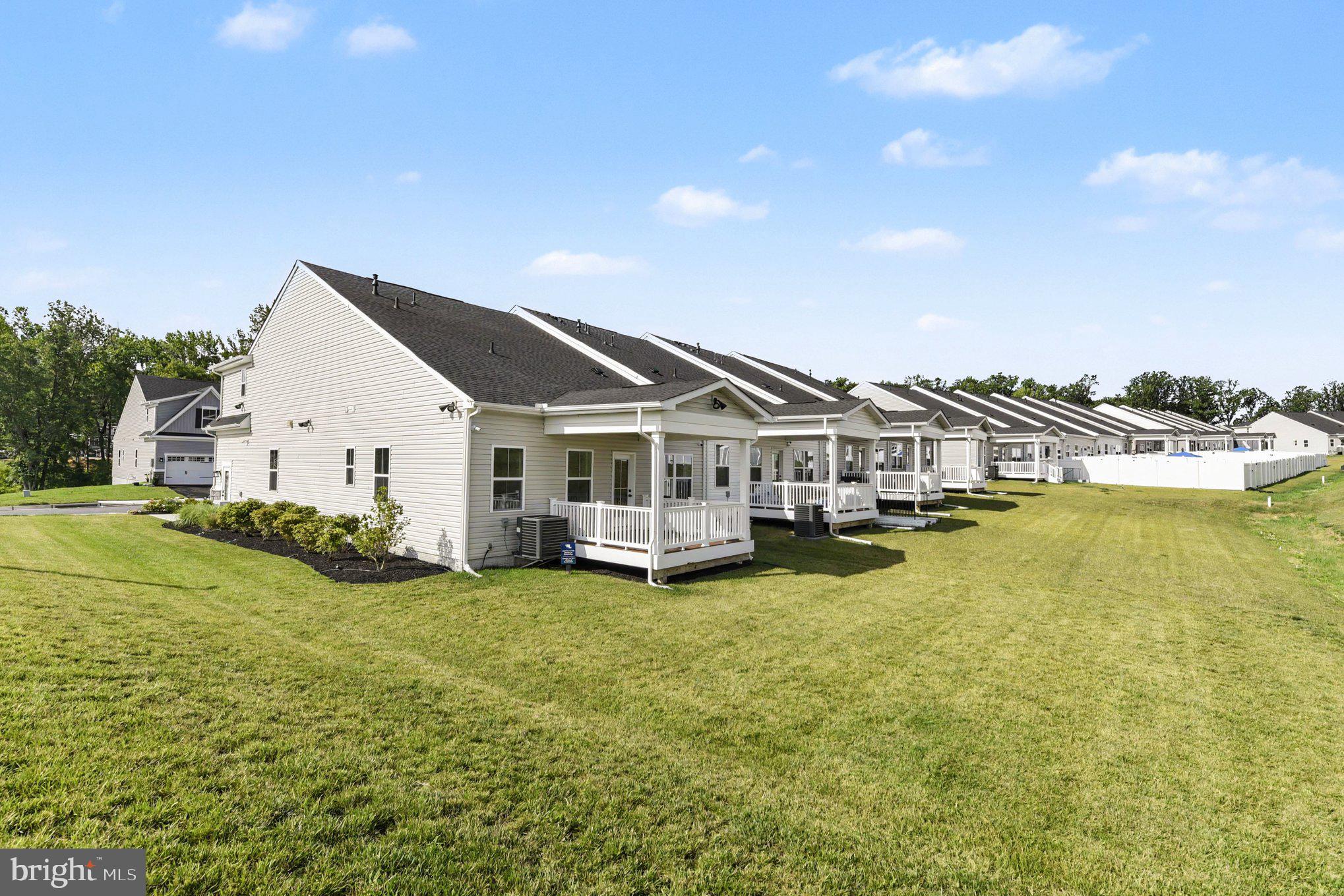 ABERDEEN OVERLOOK - Residential