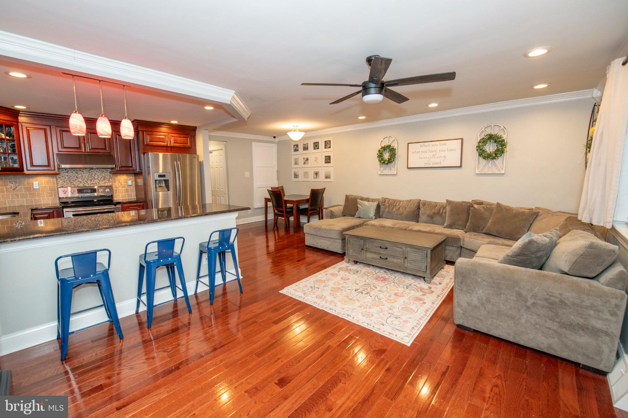 BELLS CORNER - Residential