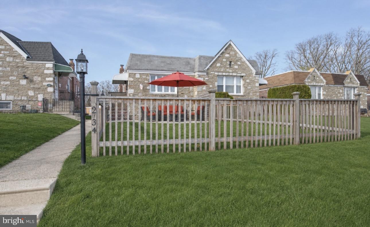 BELLS CORNER - Residential