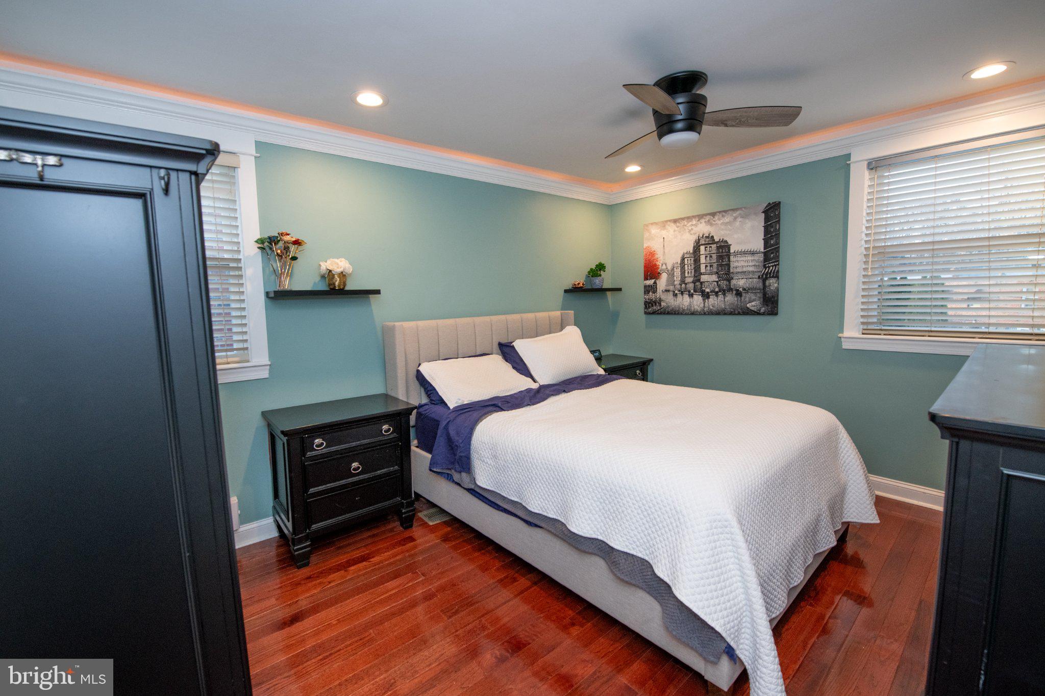 BELLS CORNER - Residential