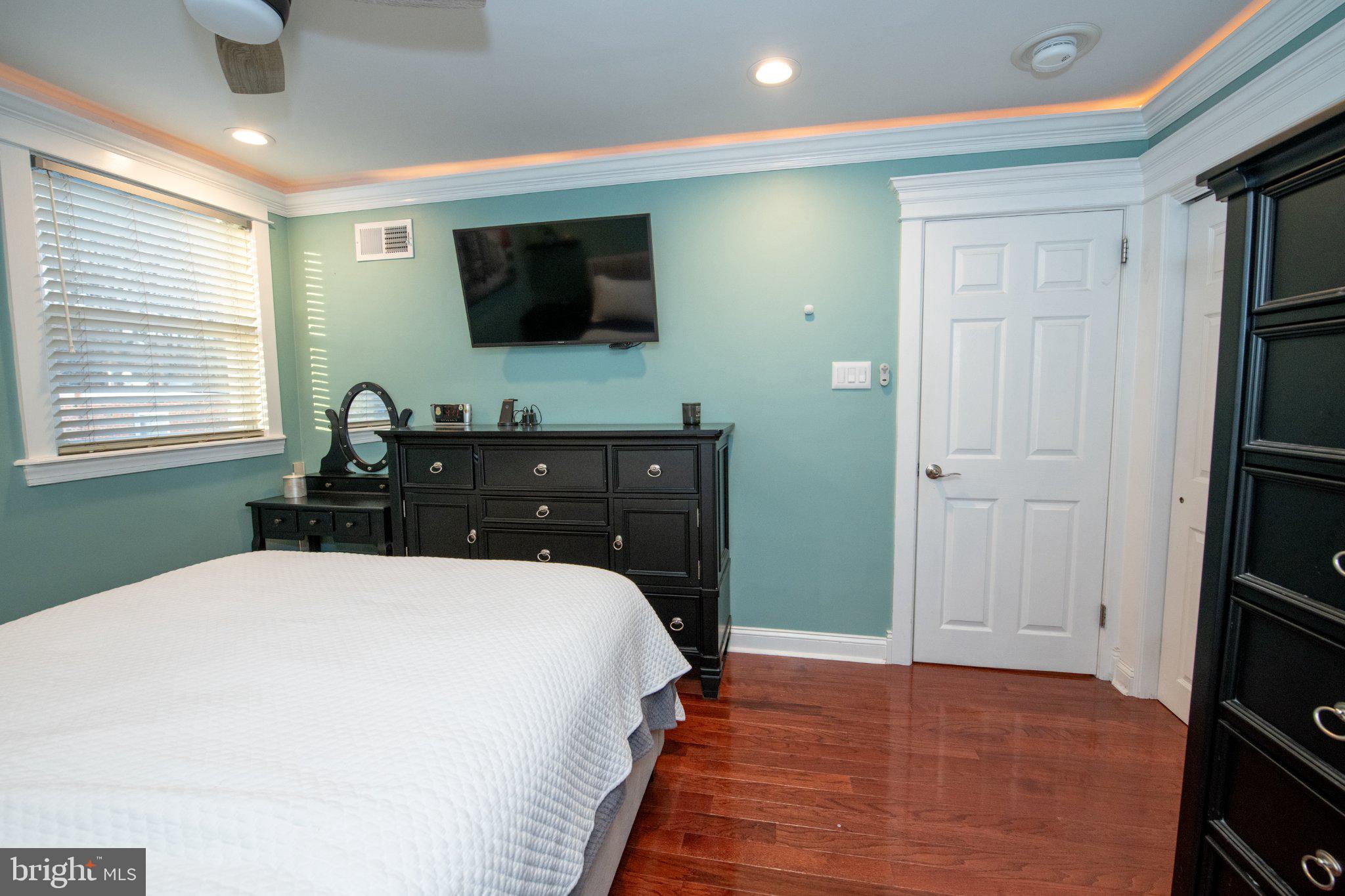 BELLS CORNER - Residential