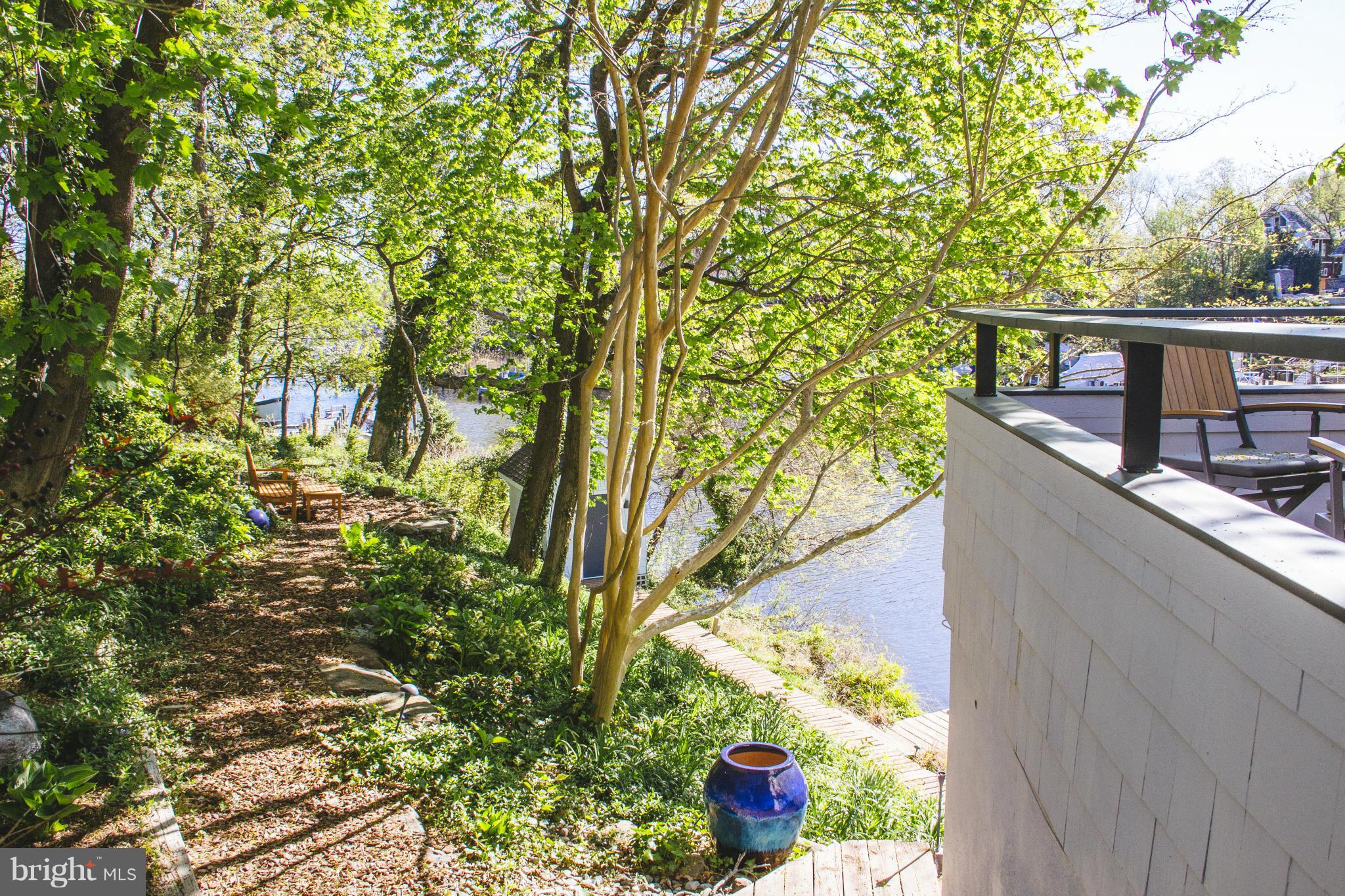 EASTPORT - Residential