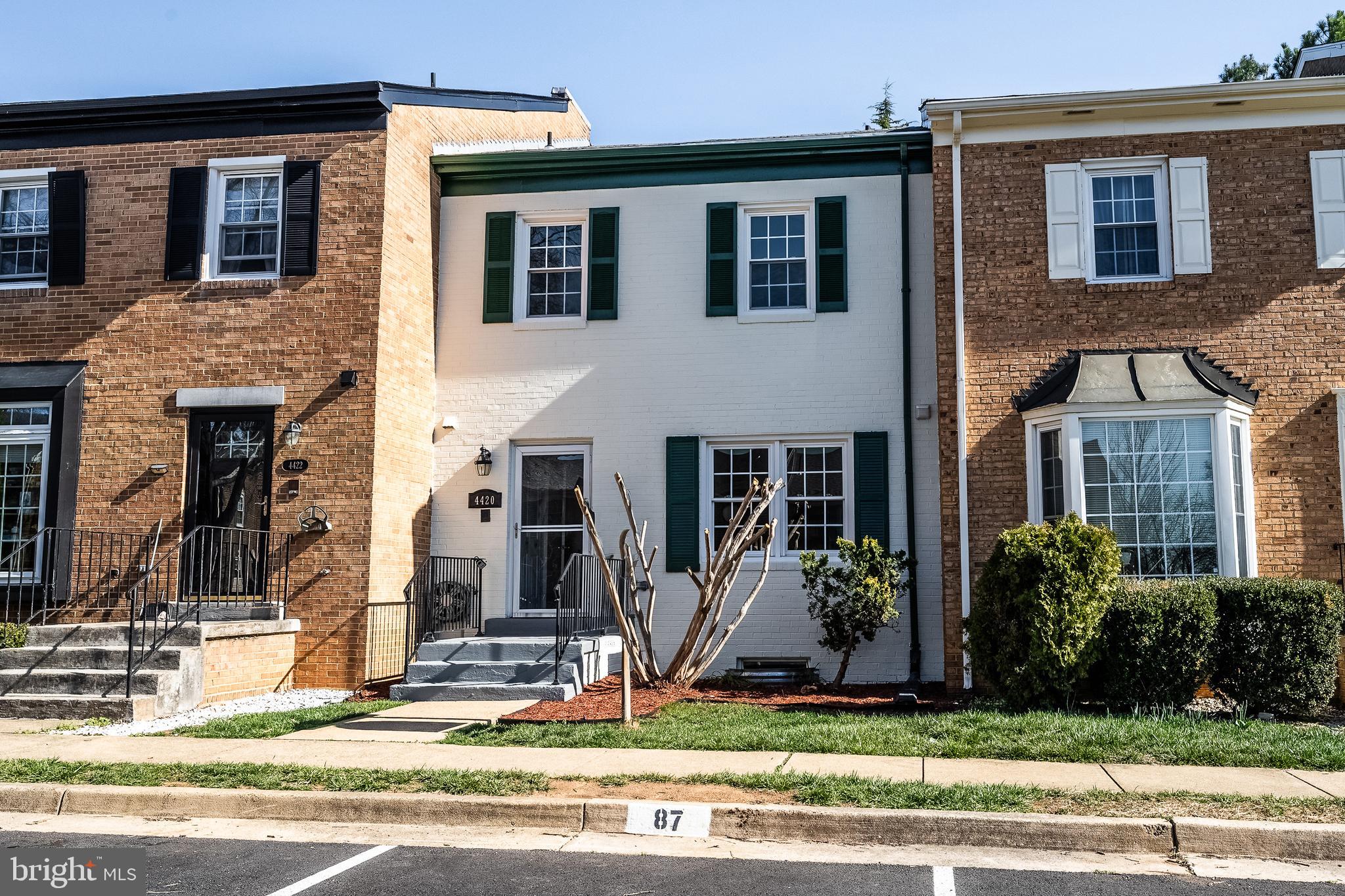 PINECREST HEIGHTS - Residential