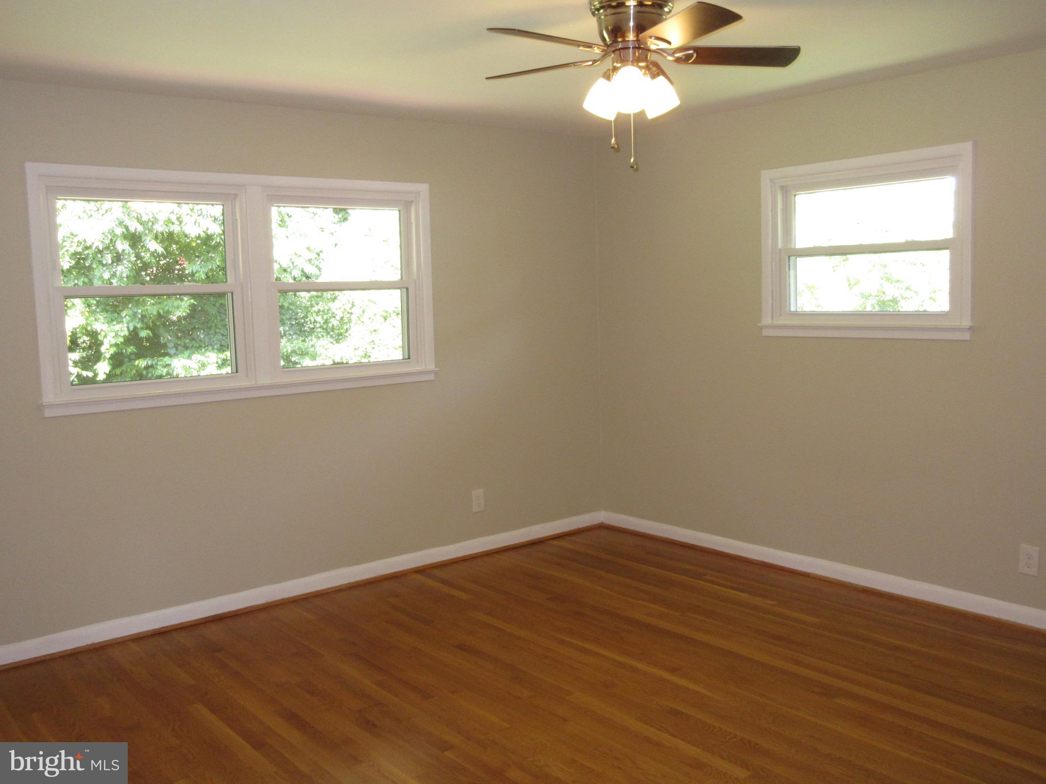 BROYHILL LANGLEY ESTATES - Residential Lease