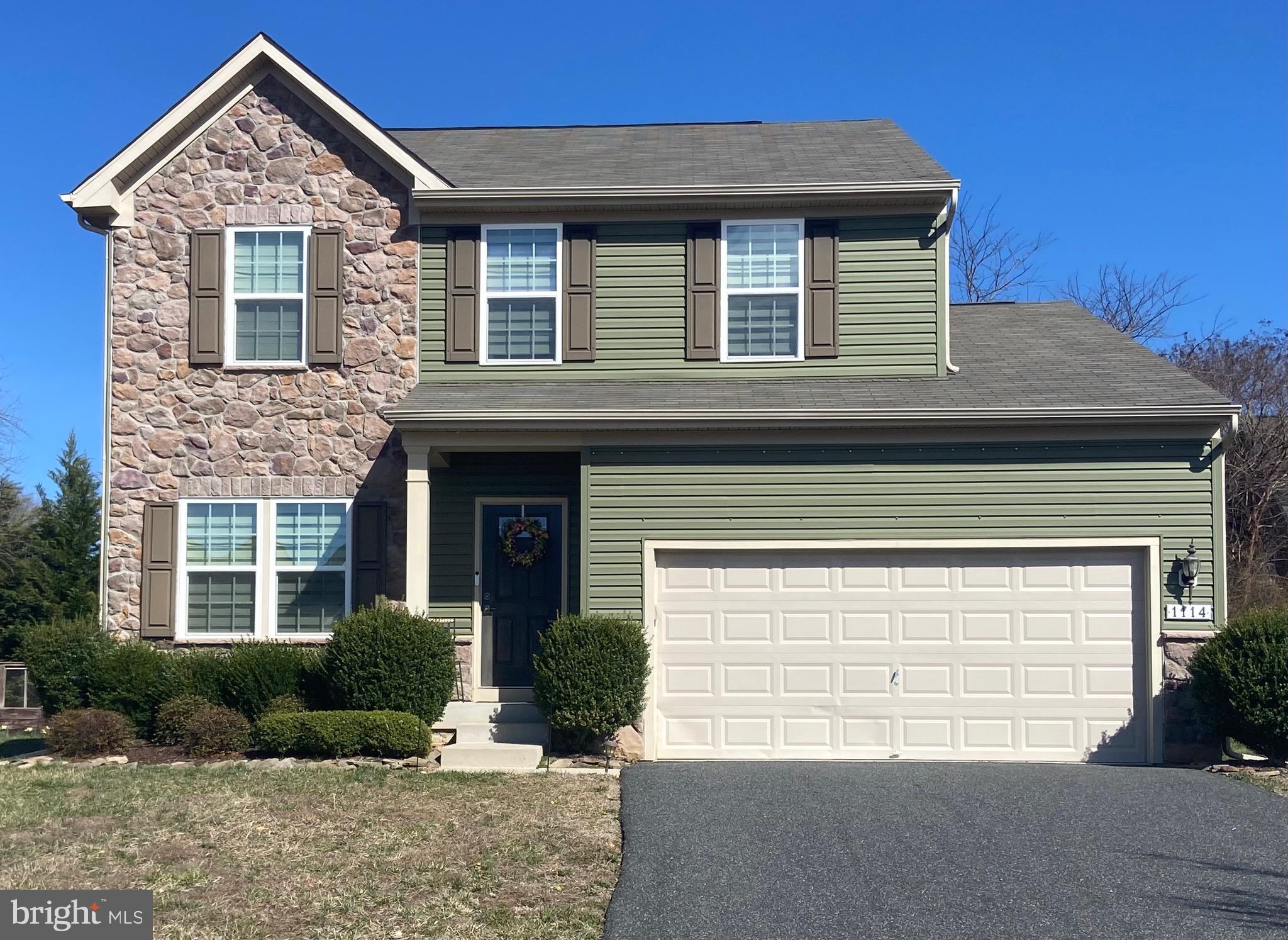 FIELDS AT ROCK GLENN - Residential Lease