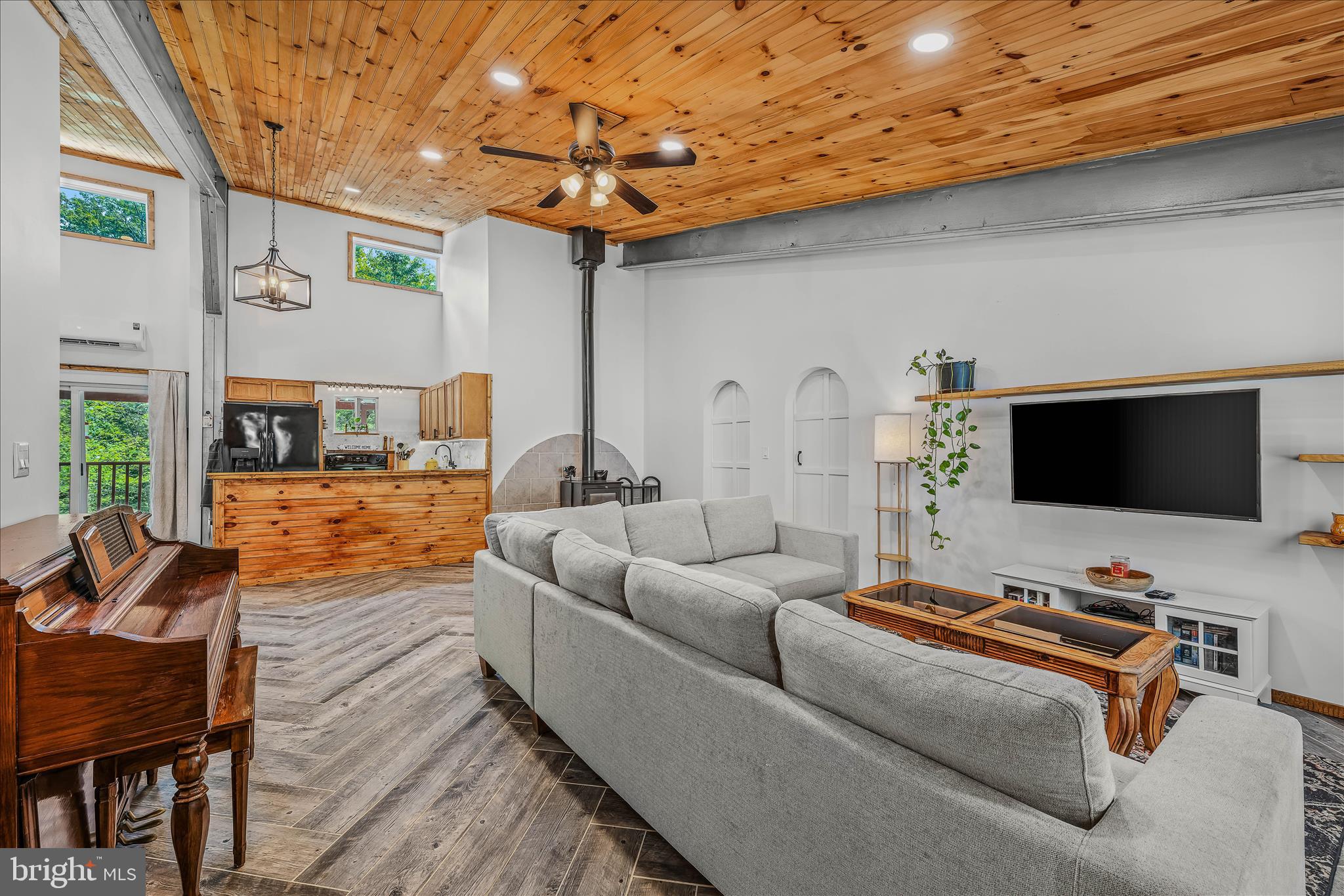 HAPPY VALLEY RETREAT - Residential