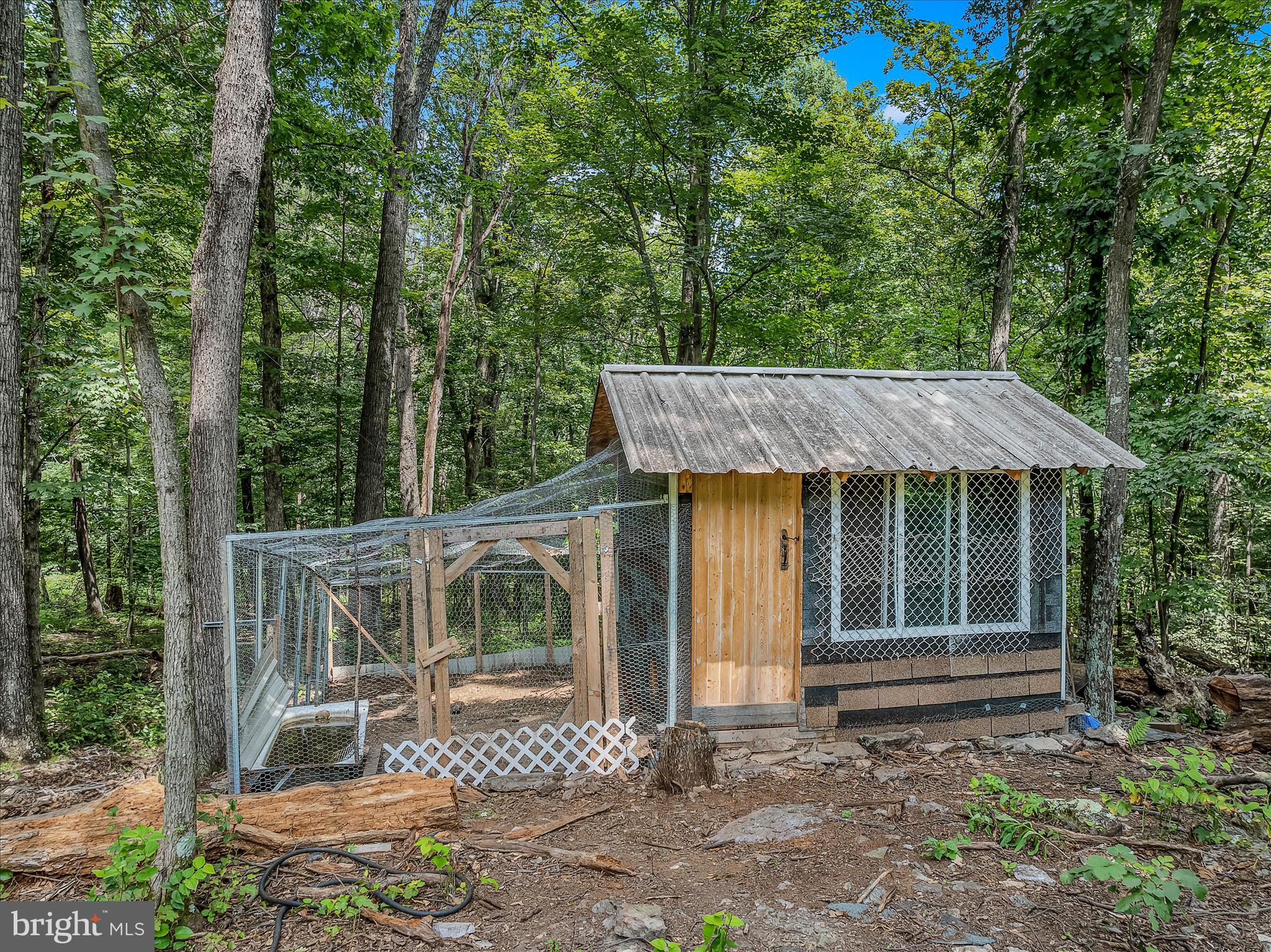 HAPPY VALLEY RETREAT - Residential
