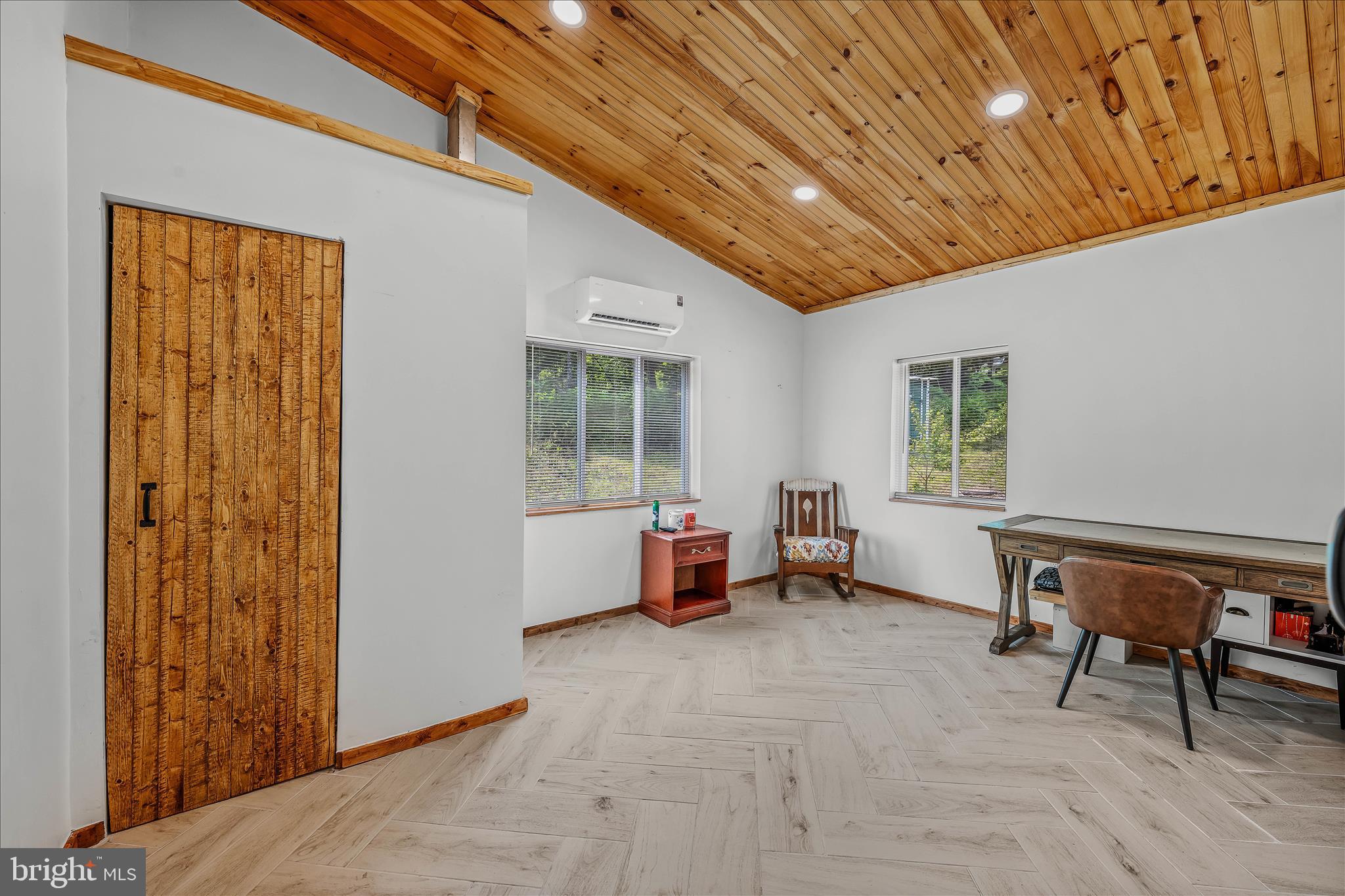 HAPPY VALLEY RETREAT - Residential