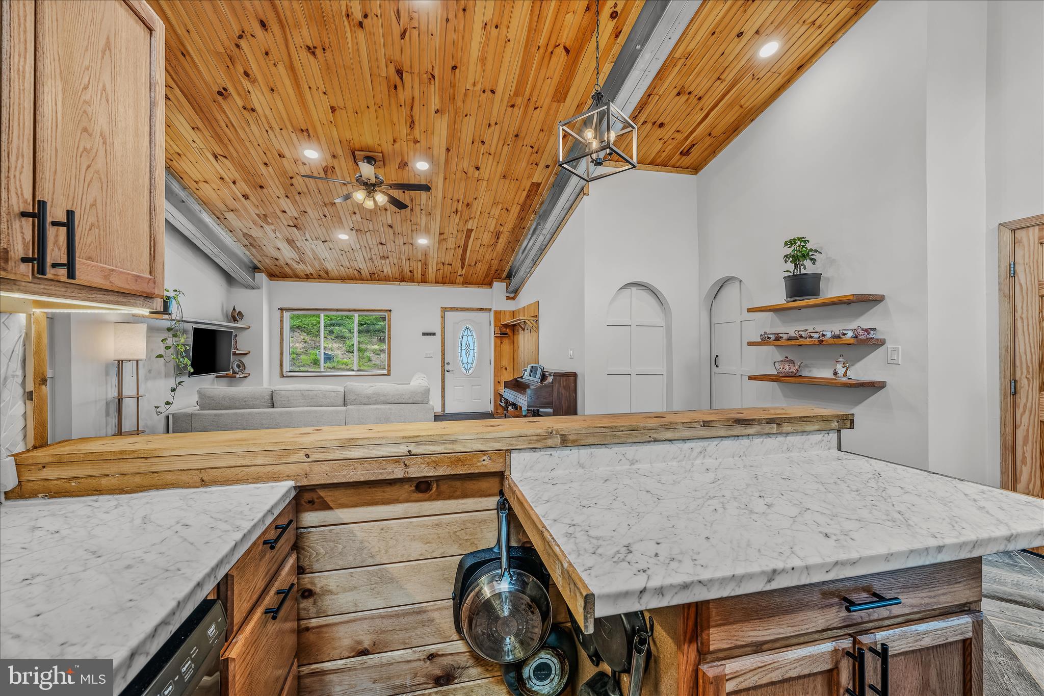 HAPPY VALLEY RETREAT - Residential