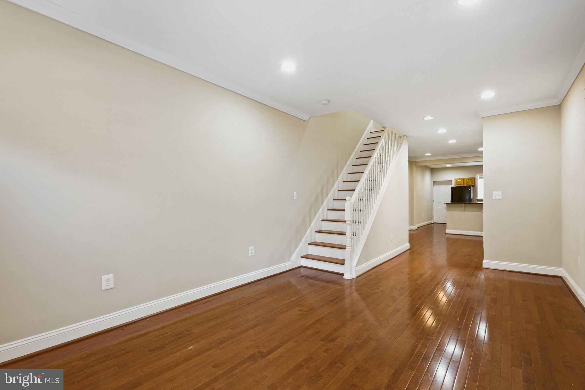 HIGHLAND - Residential Lease