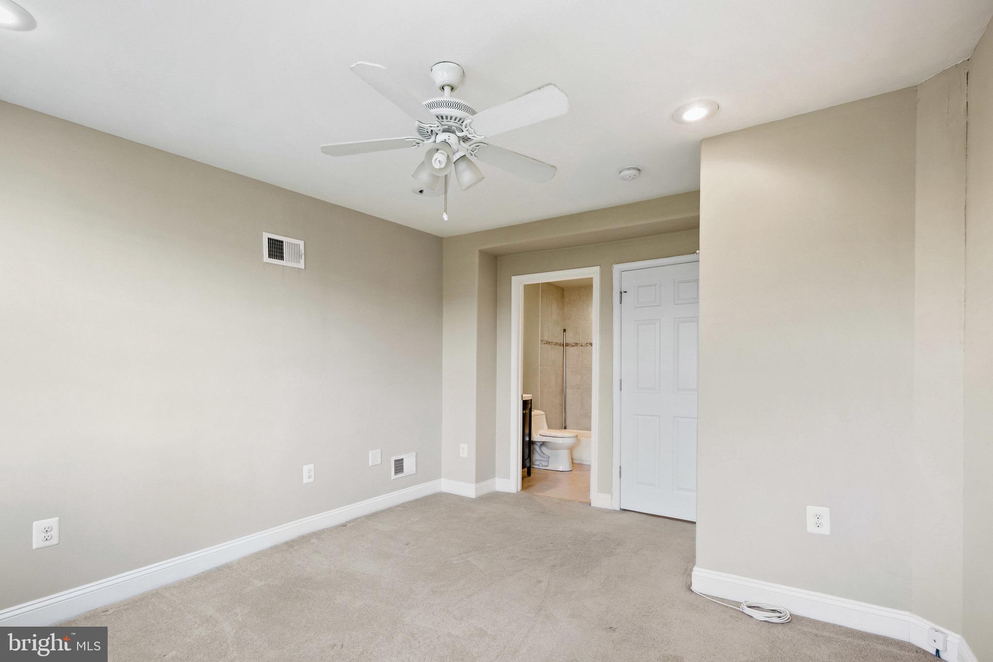 HIGHLAND - Residential Lease