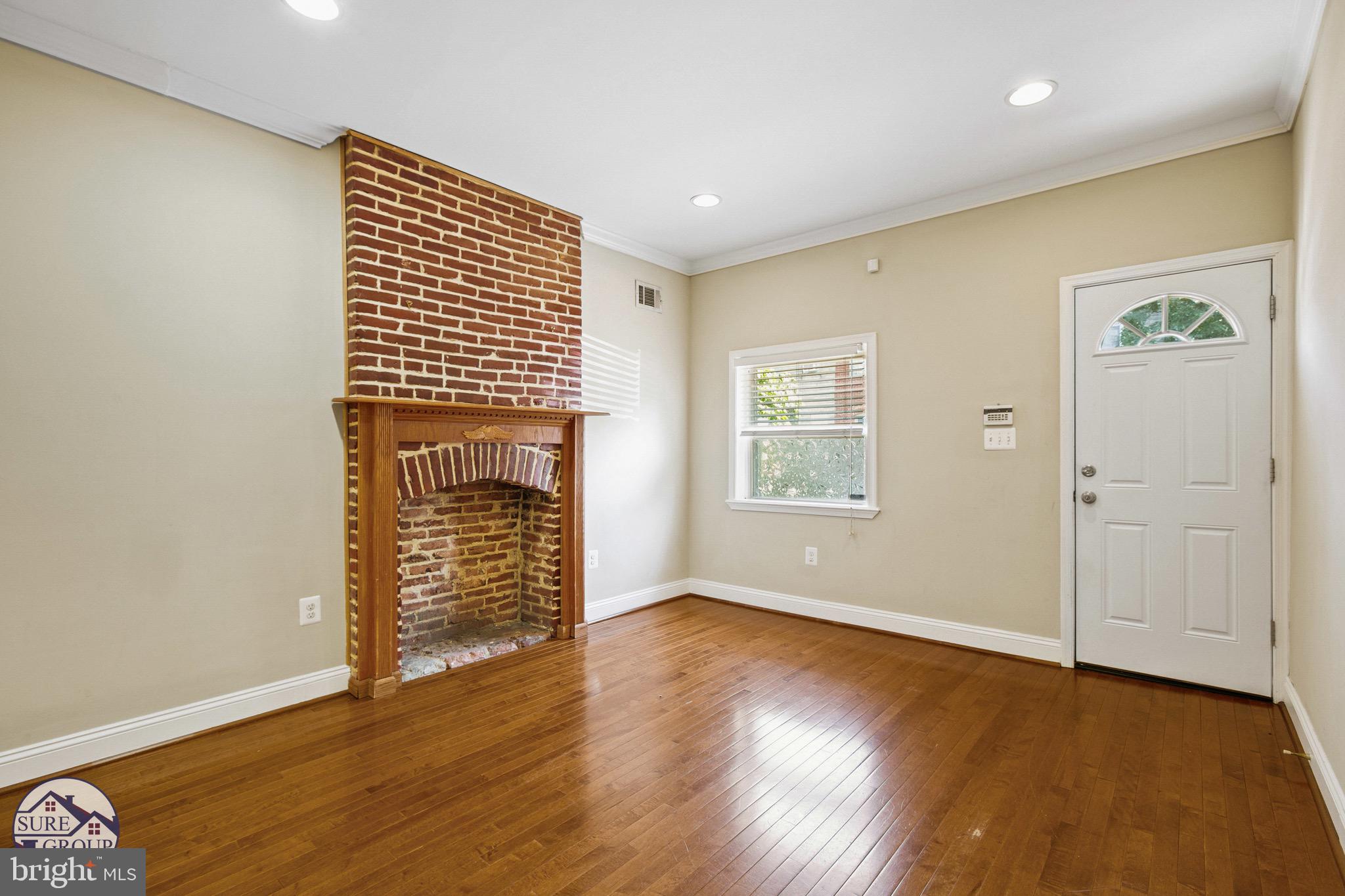 HIGHLAND - Residential Lease