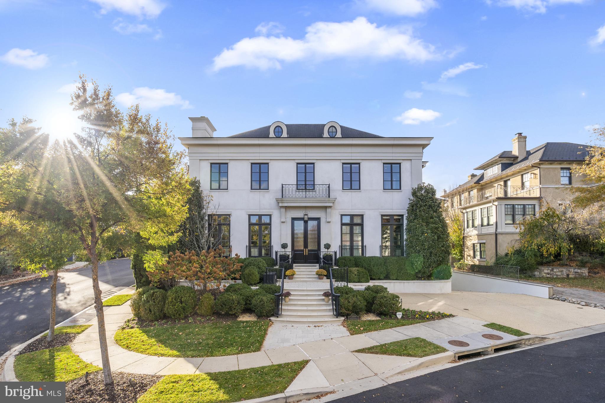 PHILLIPS PARK - Residential