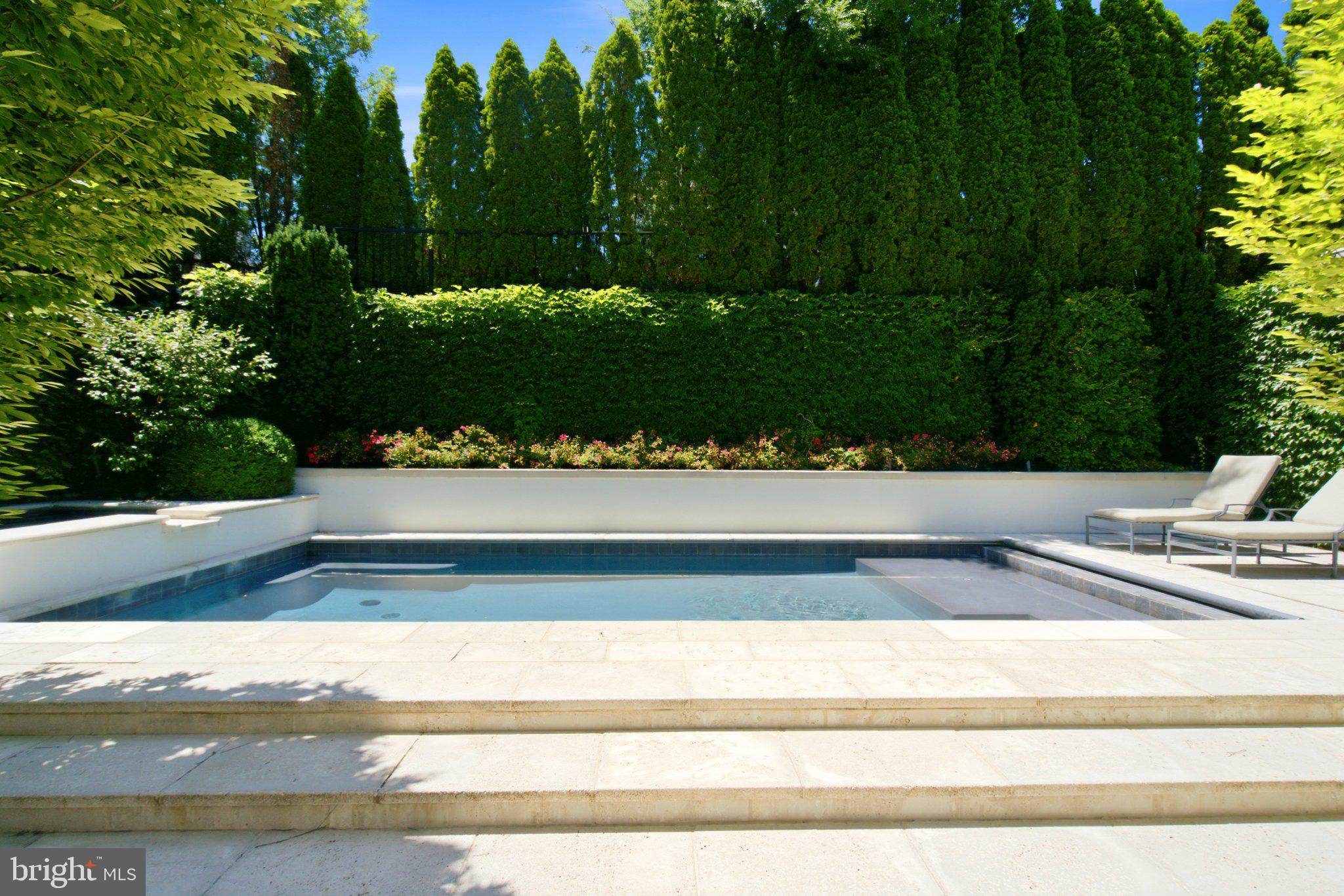 PHILLIPS PARK - Residential