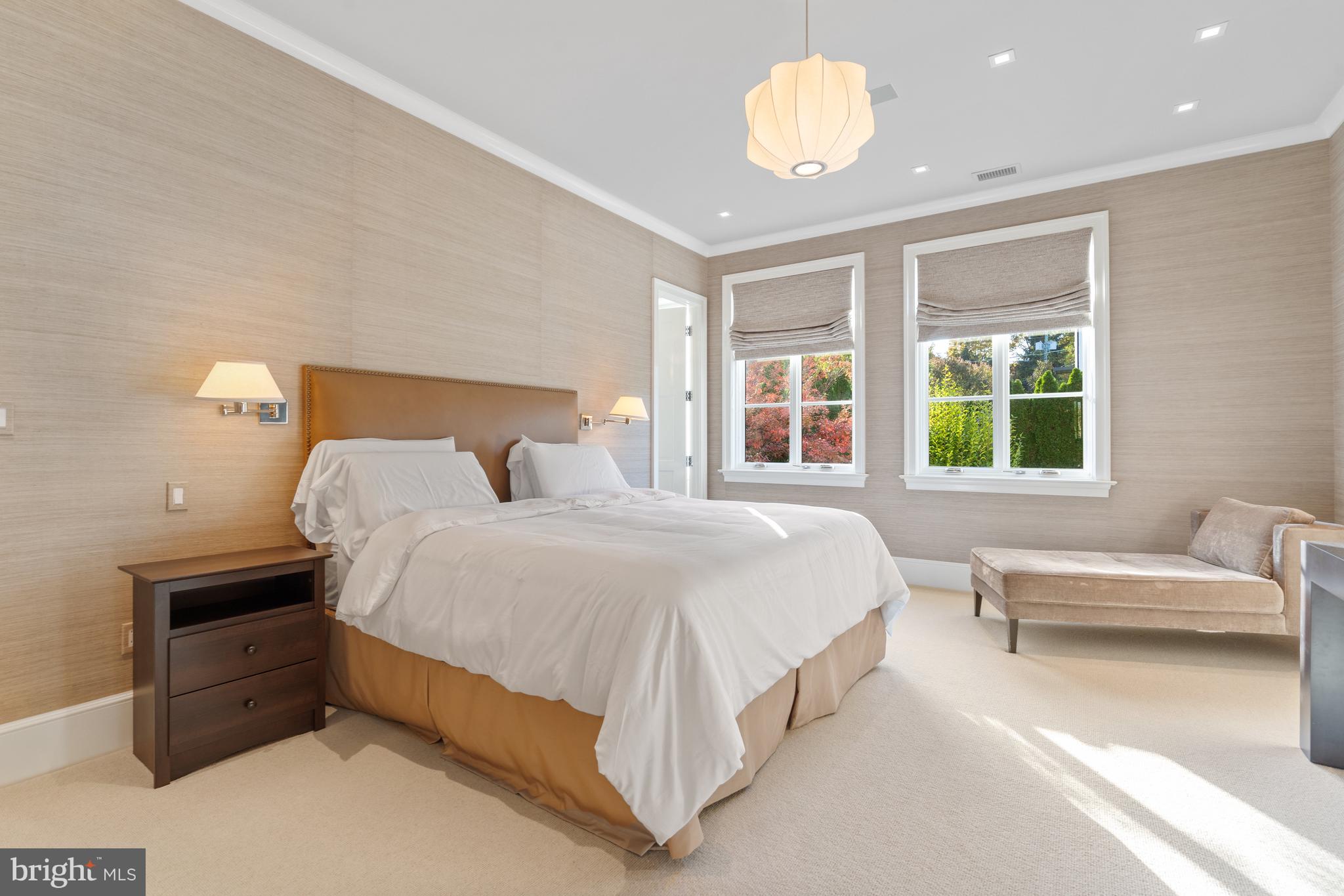 PHILLIPS PARK - Residential