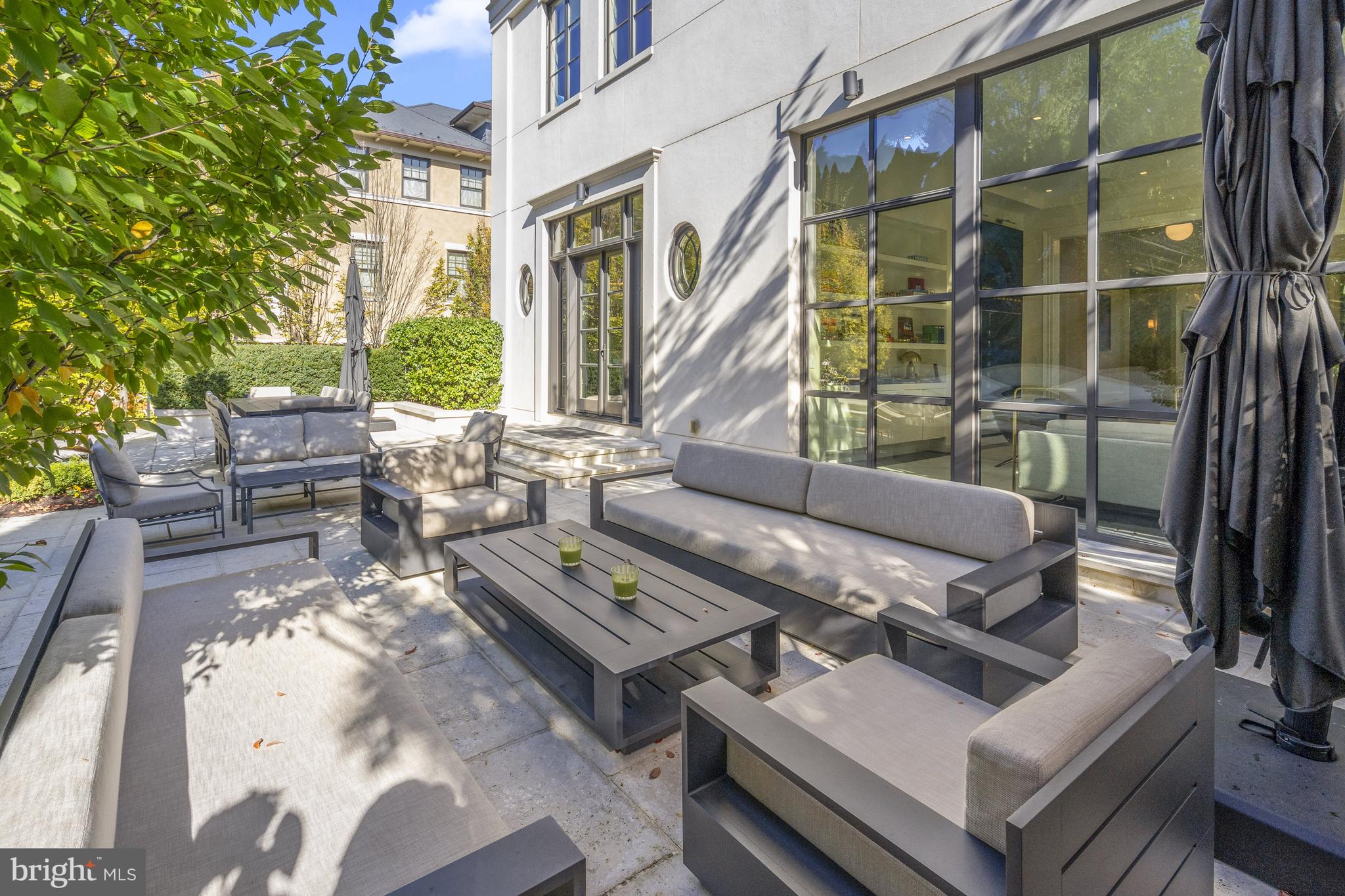 PHILLIPS PARK - Residential
