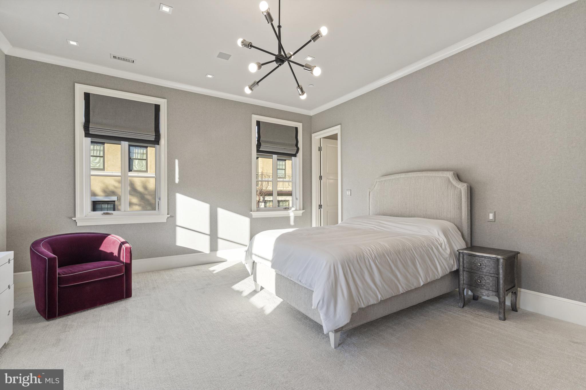 PHILLIPS PARK - Residential