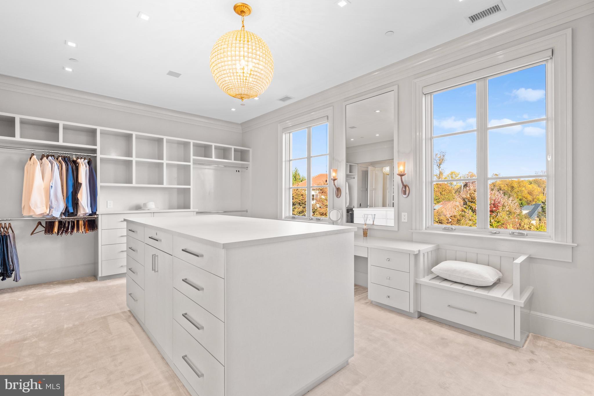 PHILLIPS PARK - Residential