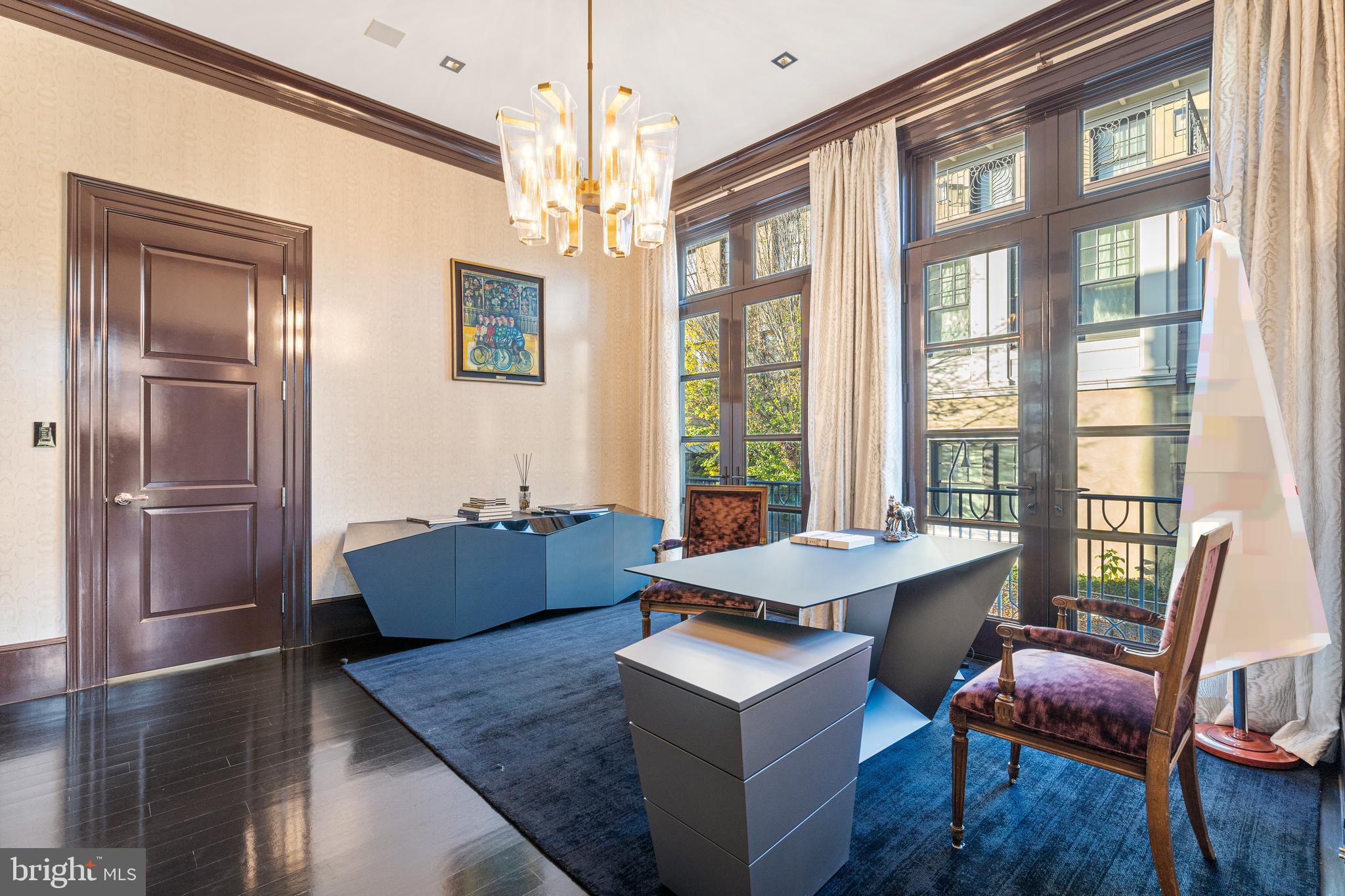 PHILLIPS PARK - Residential
