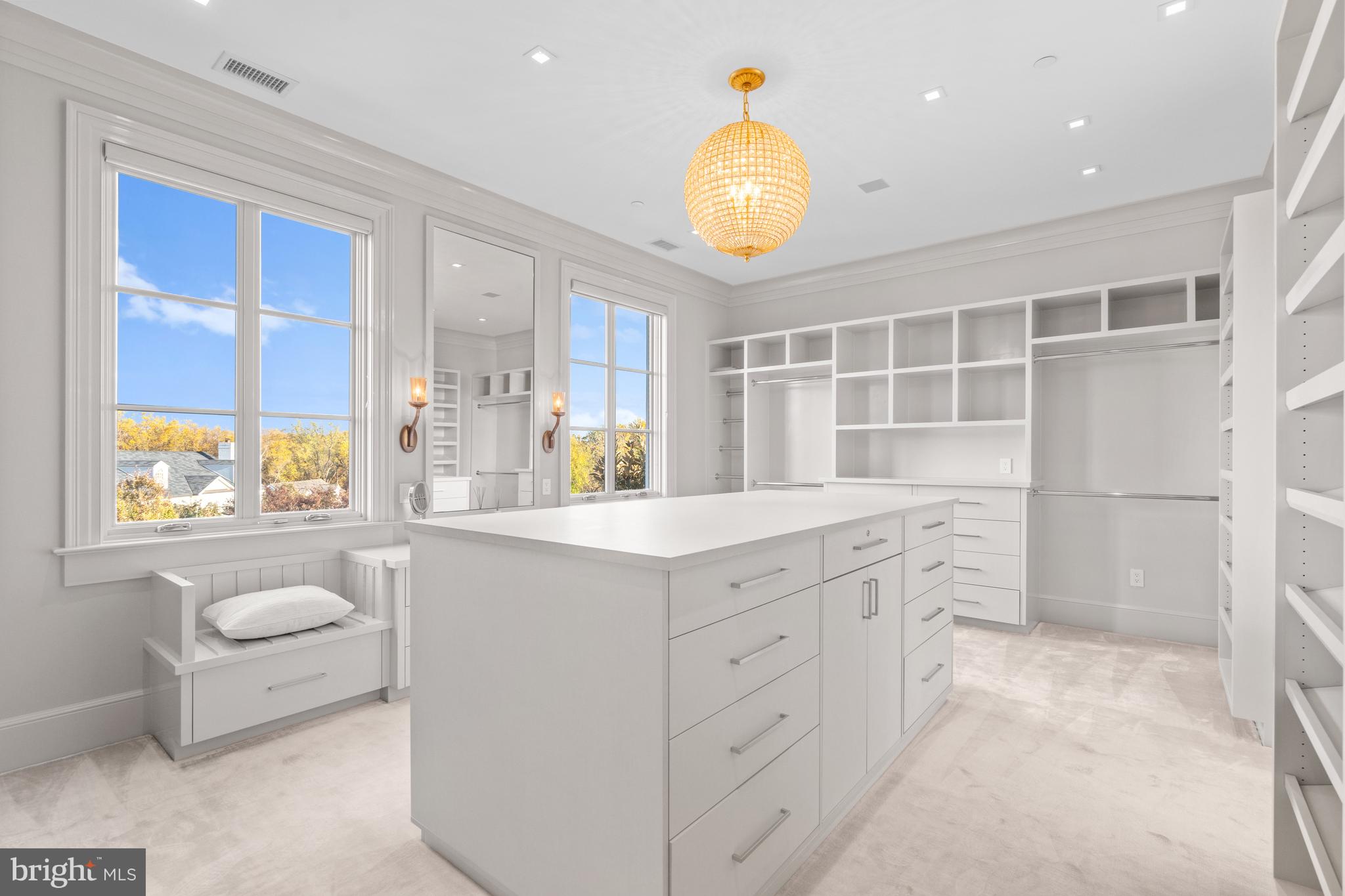 PHILLIPS PARK - Residential