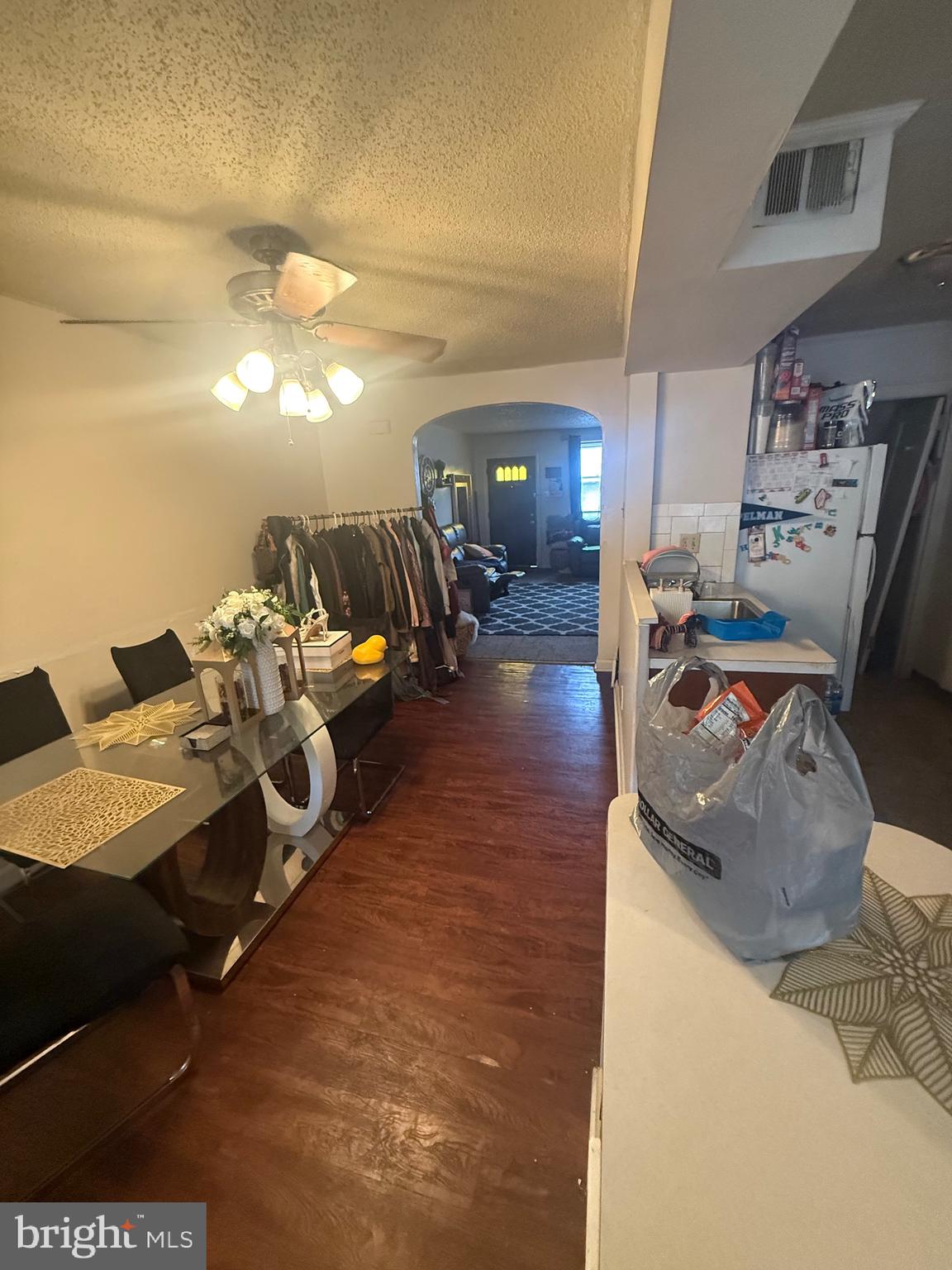 LAWNCREST - Residential