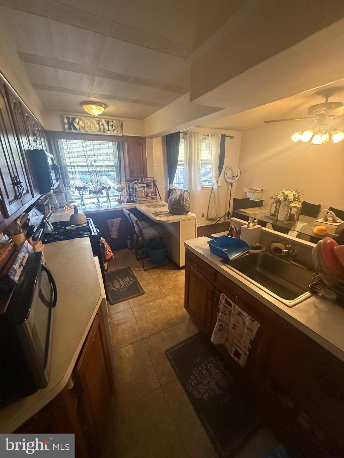 LAWNCREST - Residential