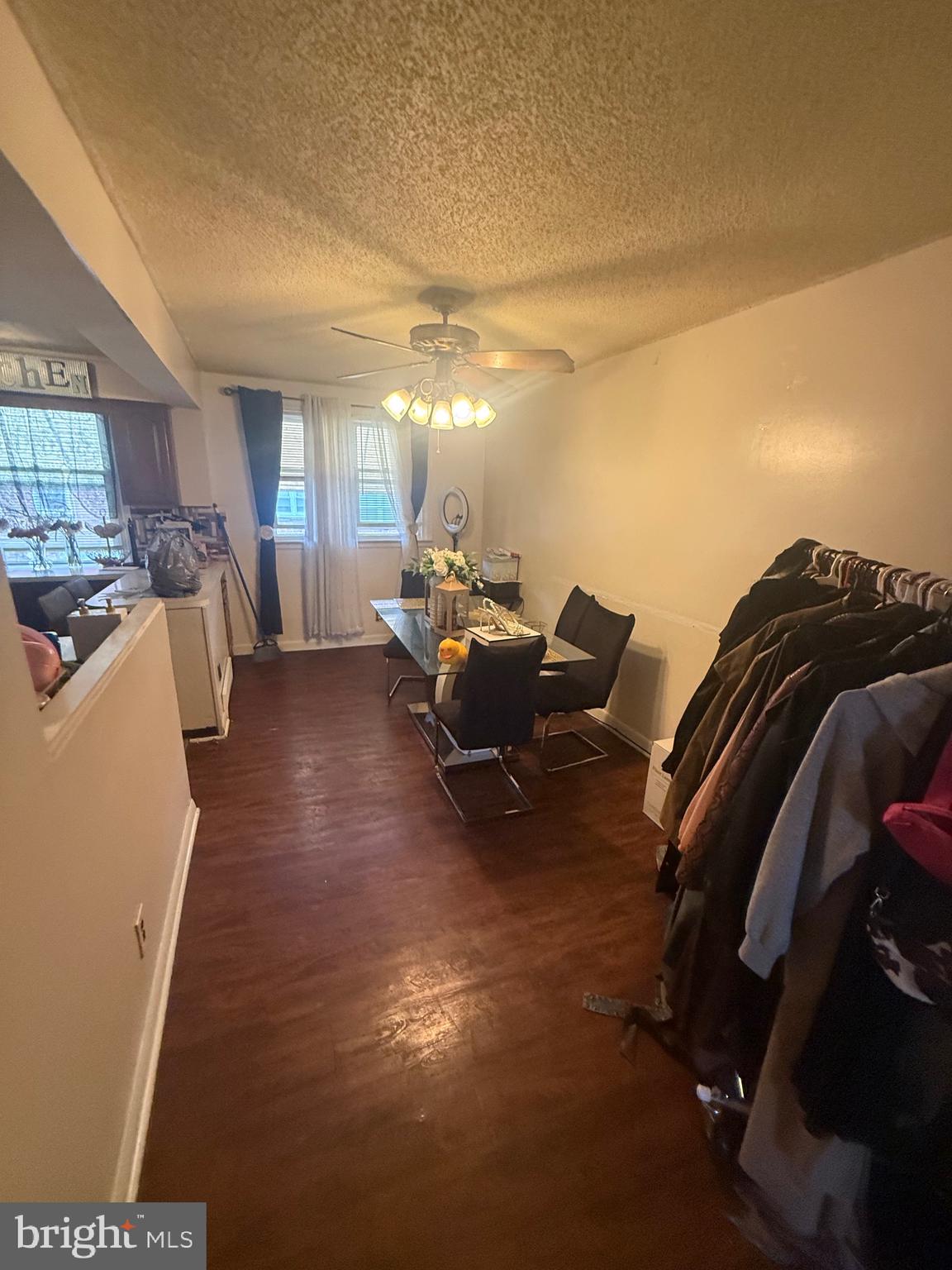 LAWNCREST - Residential