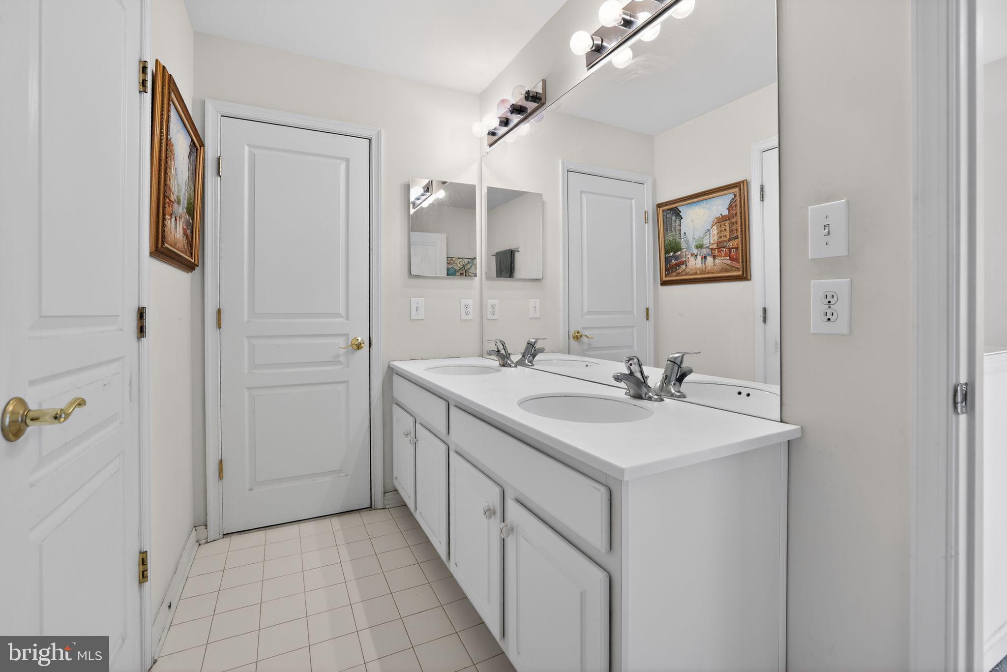 BEDMINSTER SQUARE - Residential
