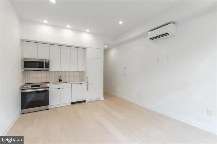 FISHTOWN - Commercial Sale