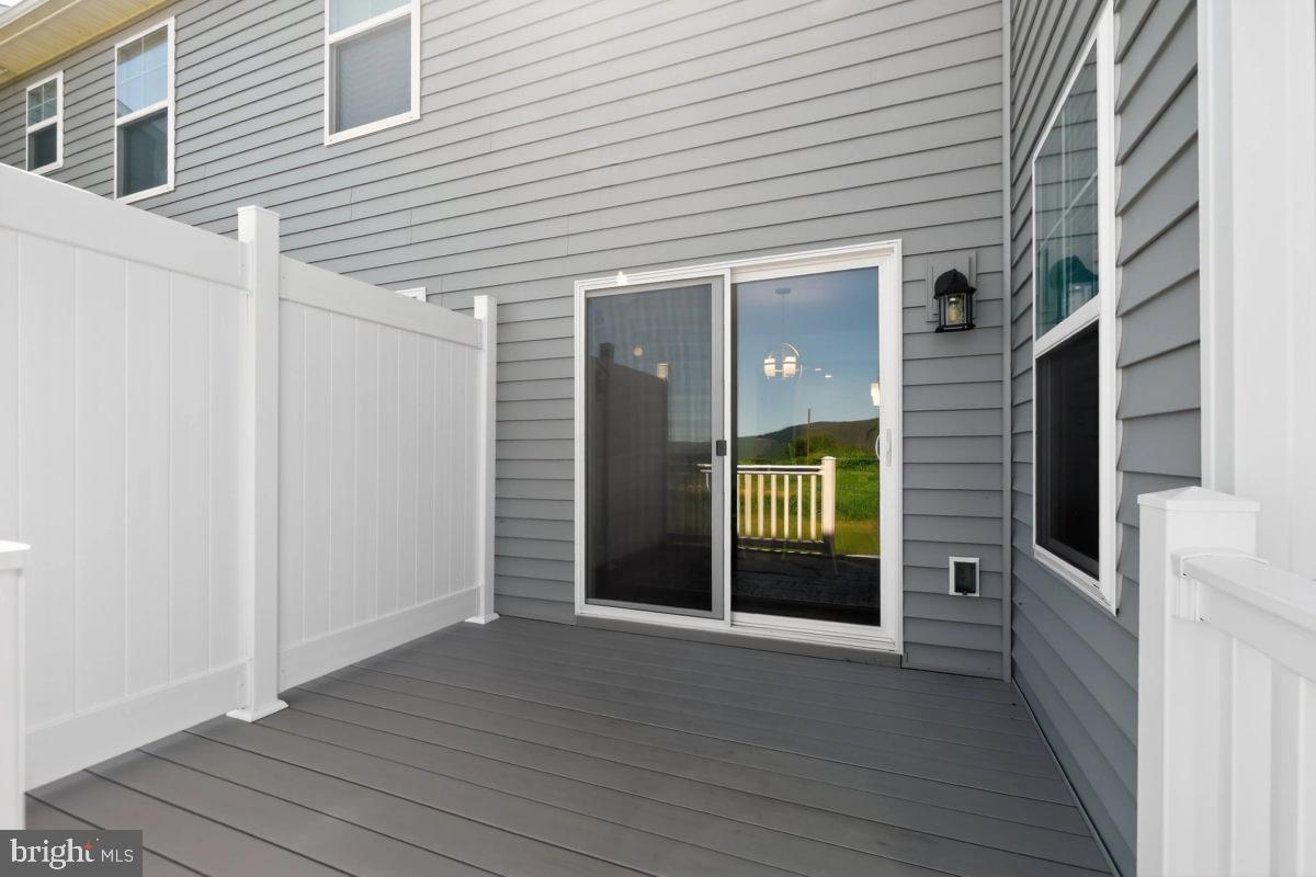 LOGAN GREENE - Residential