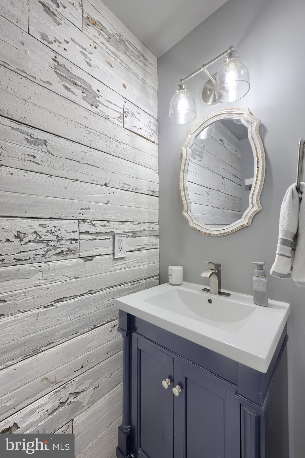 REGENTS HILL - Residential