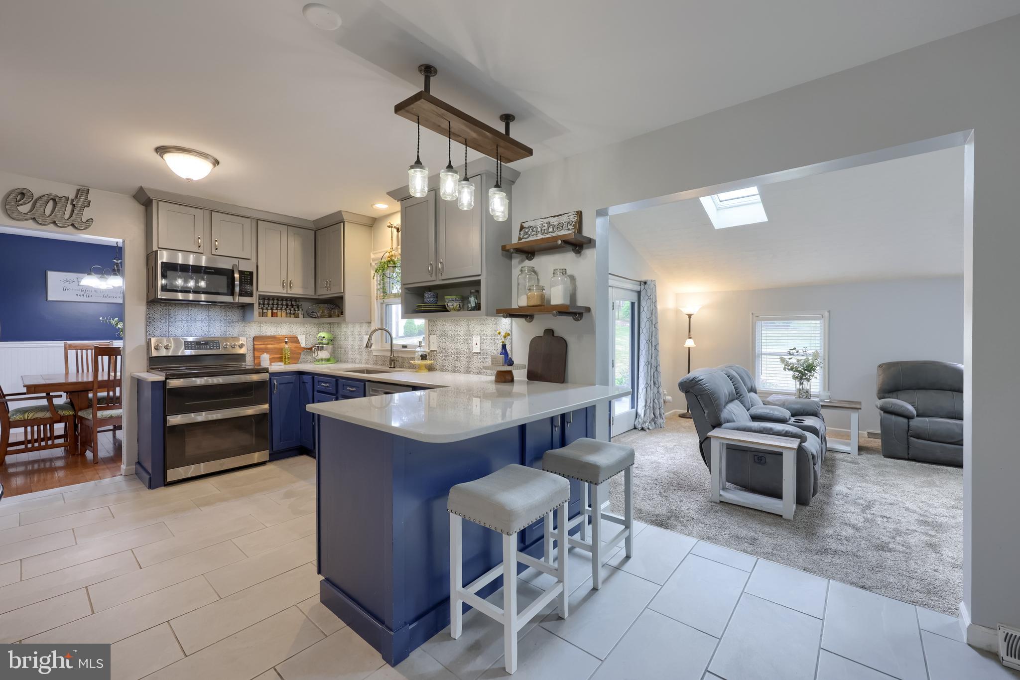 REGENTS HILL - Residential