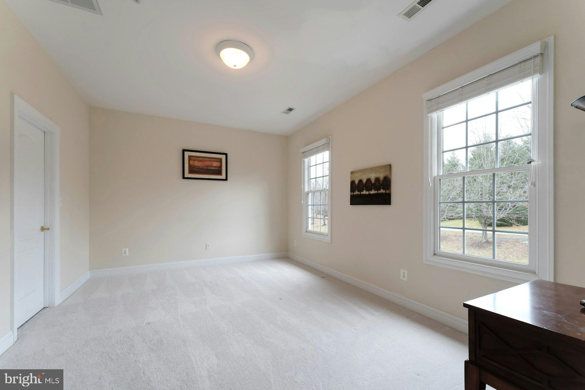 BEACON HILL - Residential