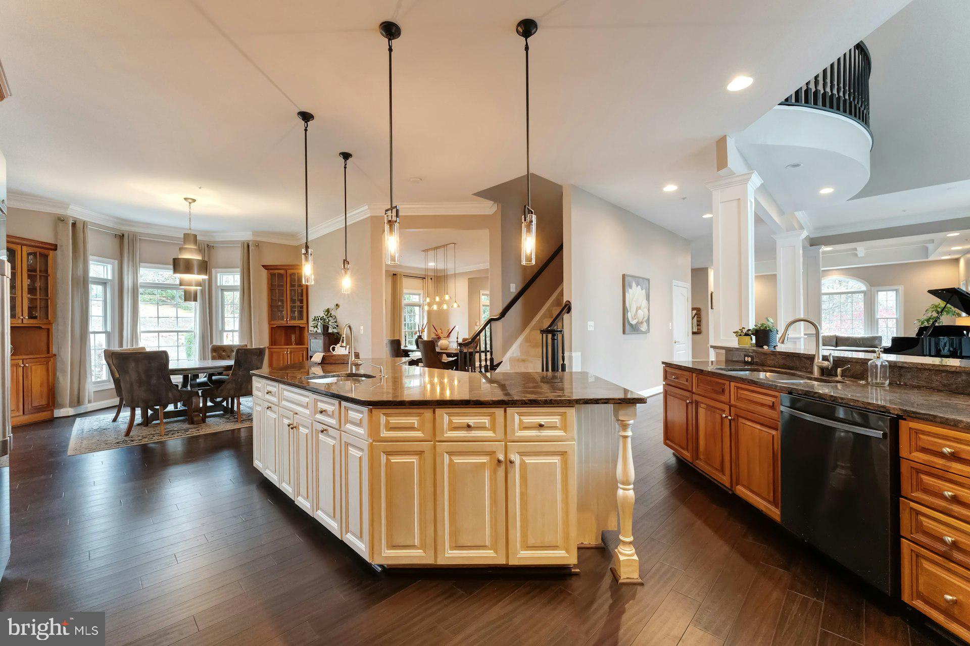BEACON HILL - Residential