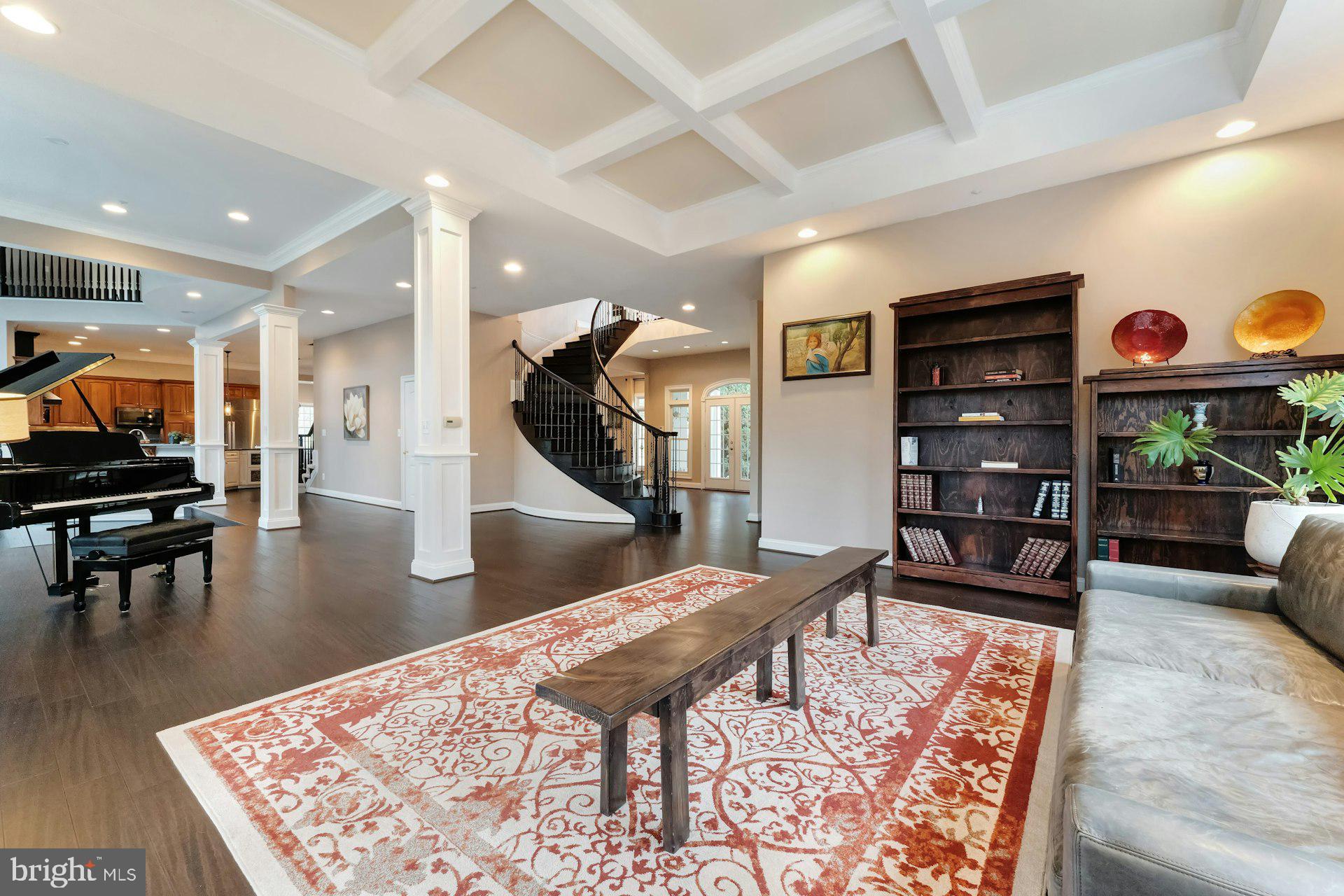 BEACON HILL - Residential