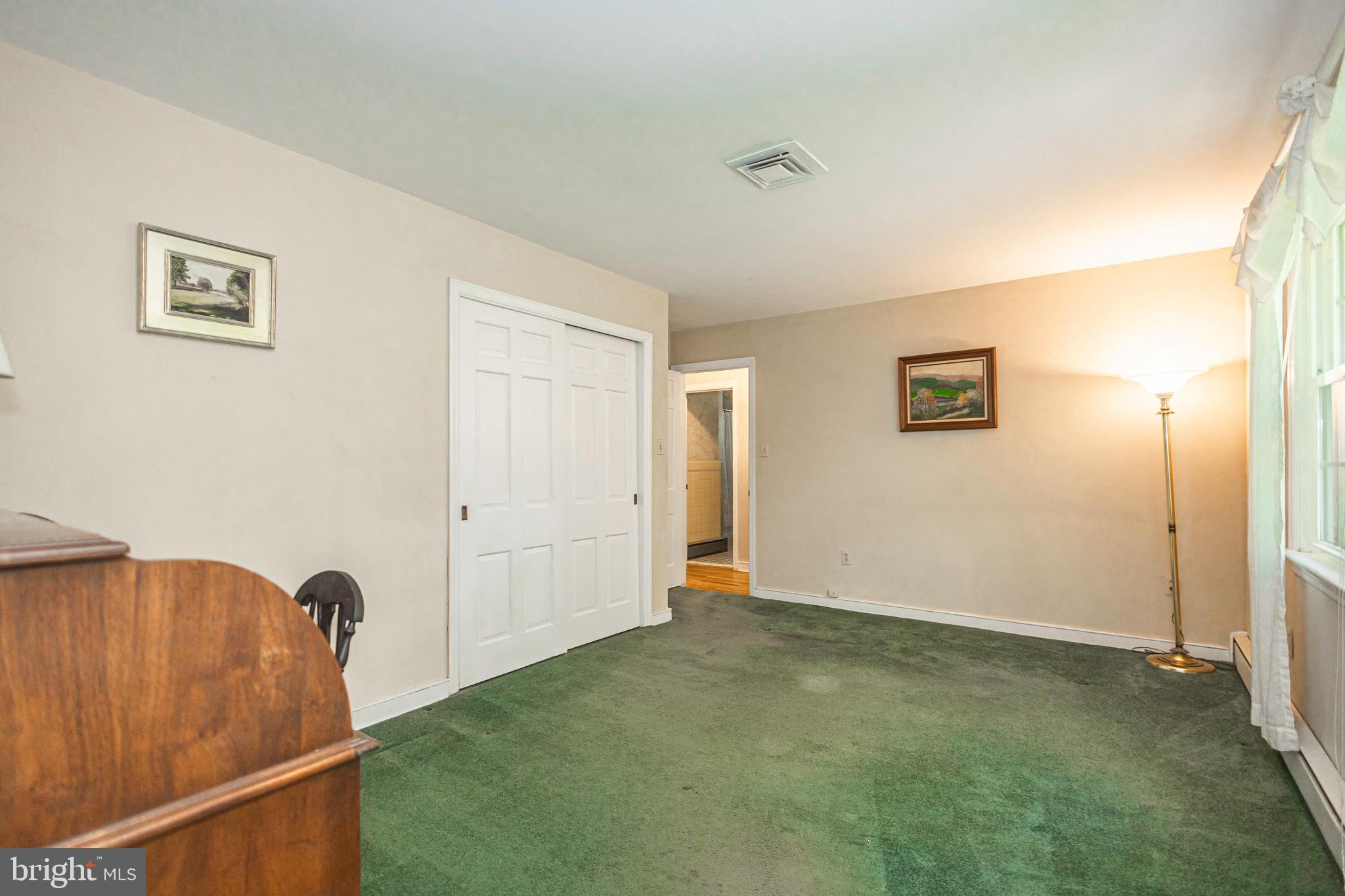 PEBBLE HILL - Residential
