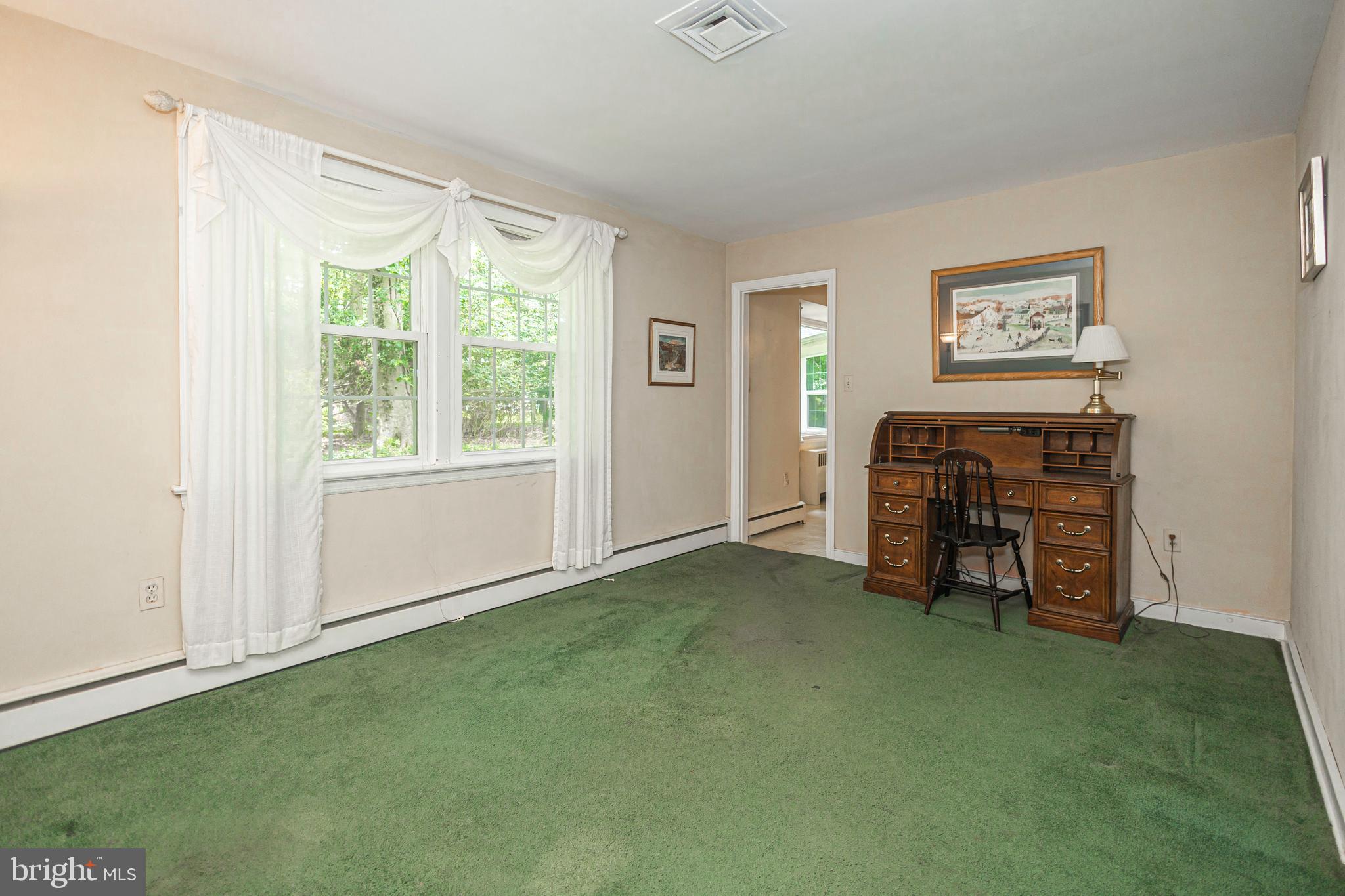 PEBBLE HILL - Residential